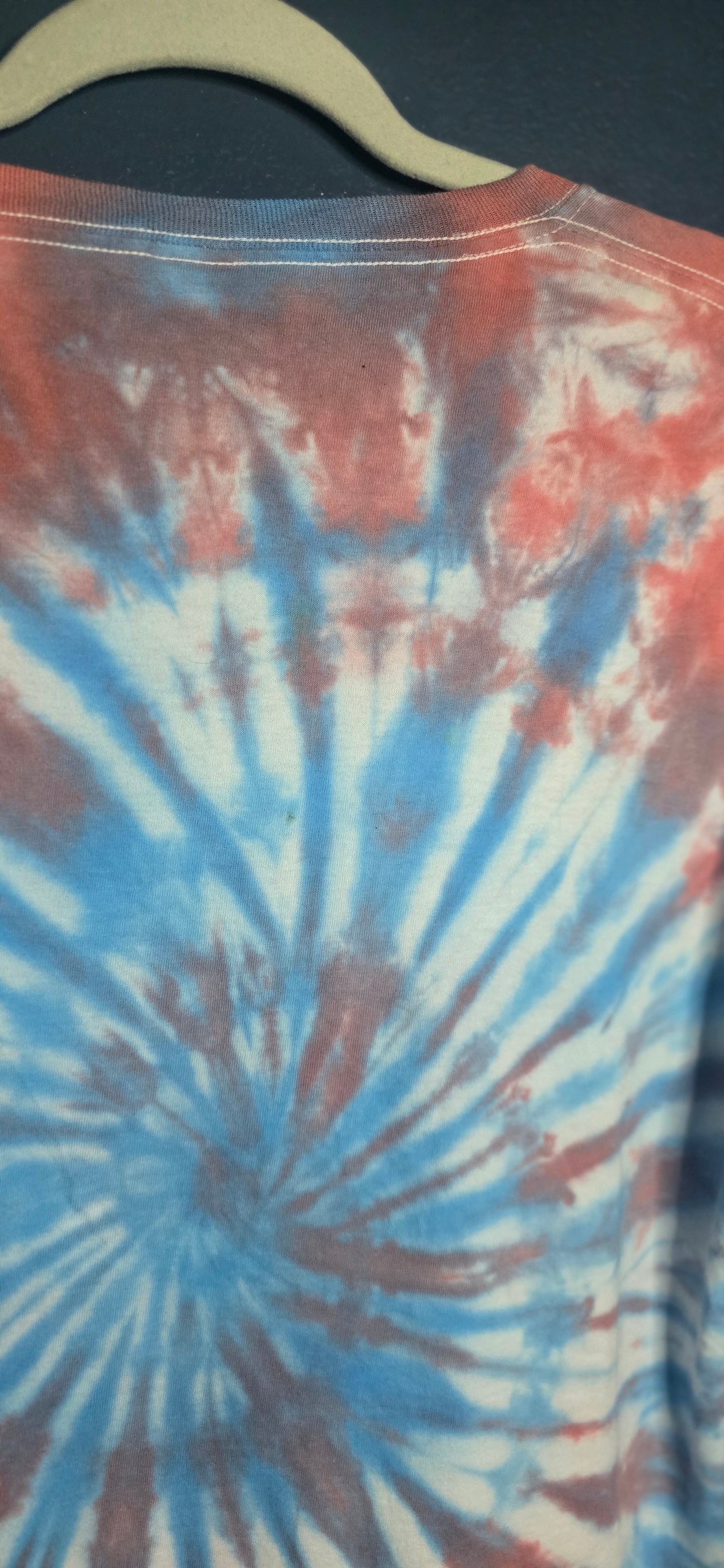 🌟 “Sober Looks Good On You” Tie-Dye Tee – Size Large