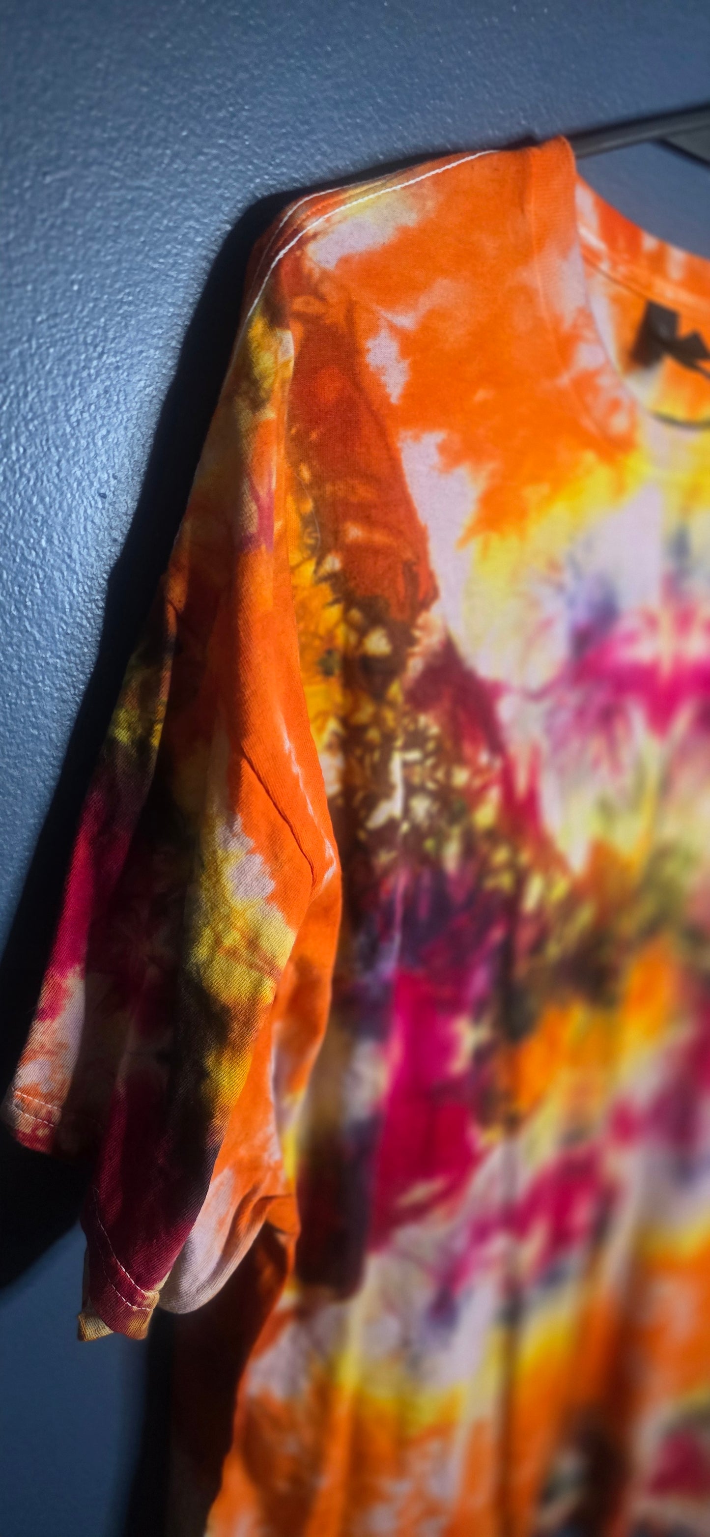 🔥 Sunburst Ember Tie-Dye Tee – Size 2XL