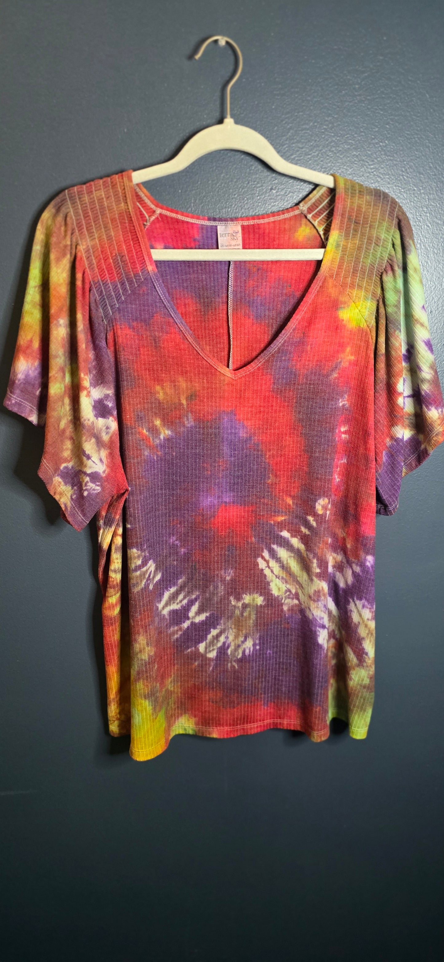 🍂 HARVEST SUNSET RIBBED V-NECK TOP —  2XL 🍂