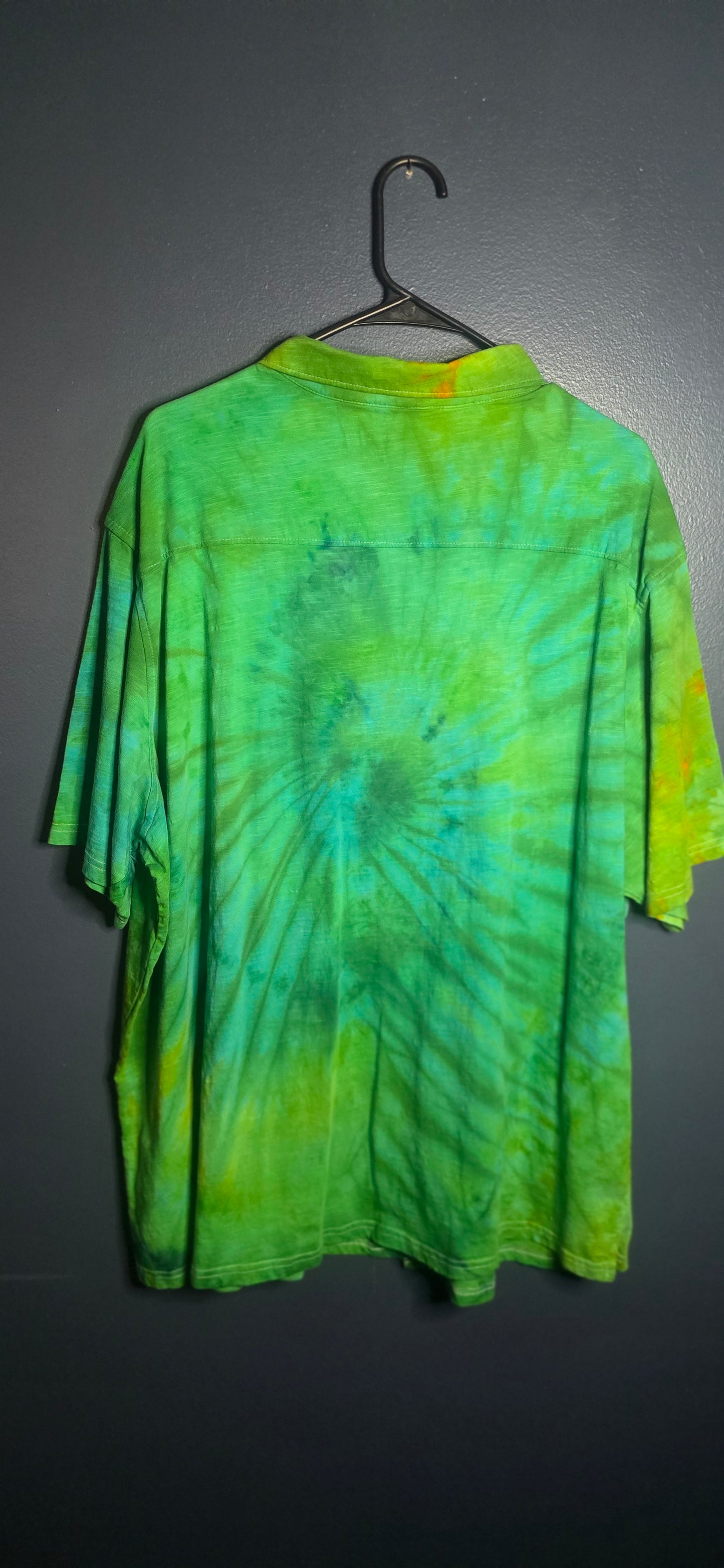 💚 Vivid Green Spiral Button-Up – George – Size 3XL (54–56)