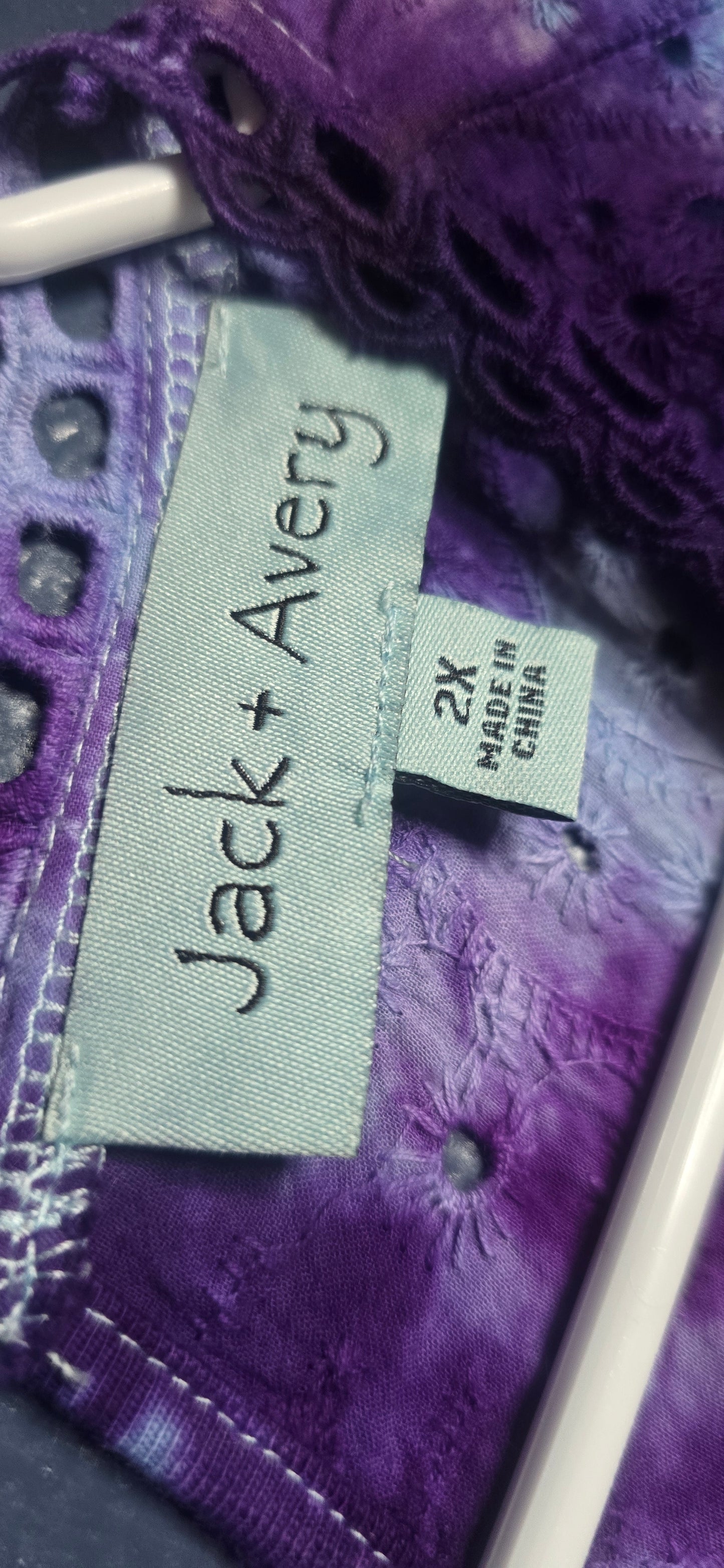 🌈 CELESTIAL RAINBOW EYELET TIE-DYE TOP — SIZE 2X