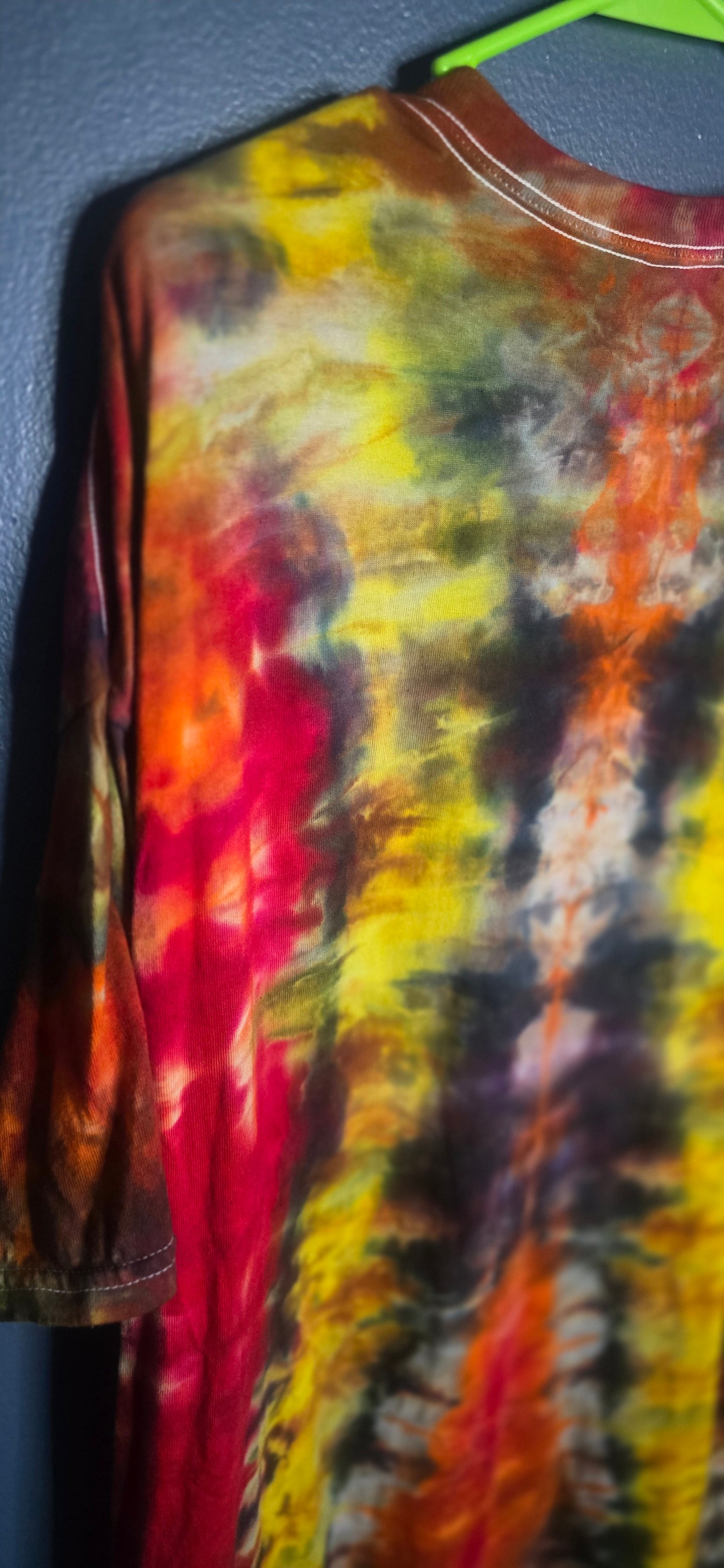 🔥🌻 Autumn Ember Spiral Tee – Gildan Heavy Cotton 2XL