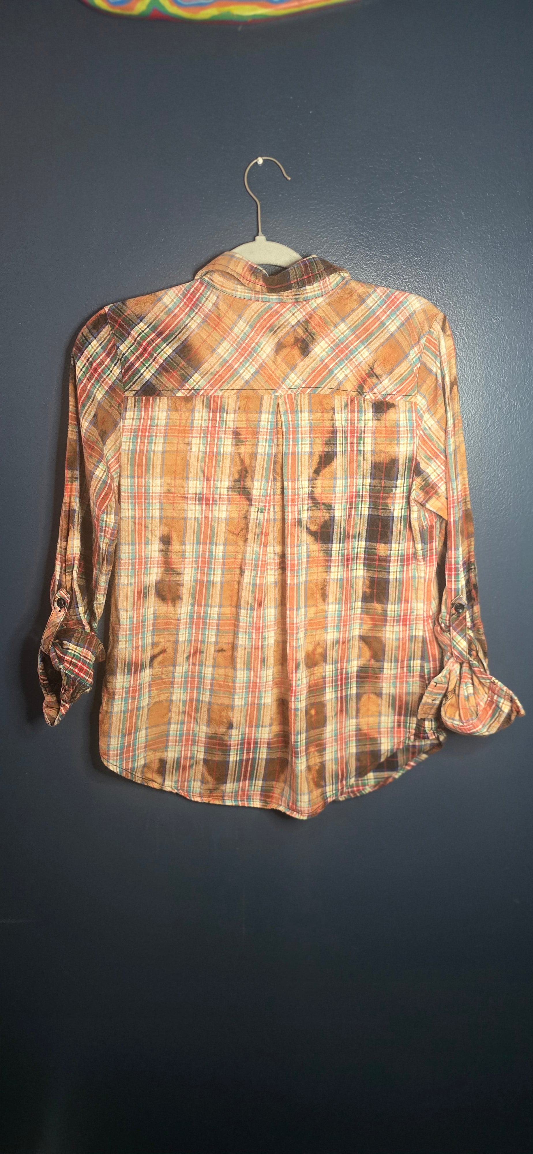 Time & Tru Color-Removed Flannel – Size Small 🍂🔥