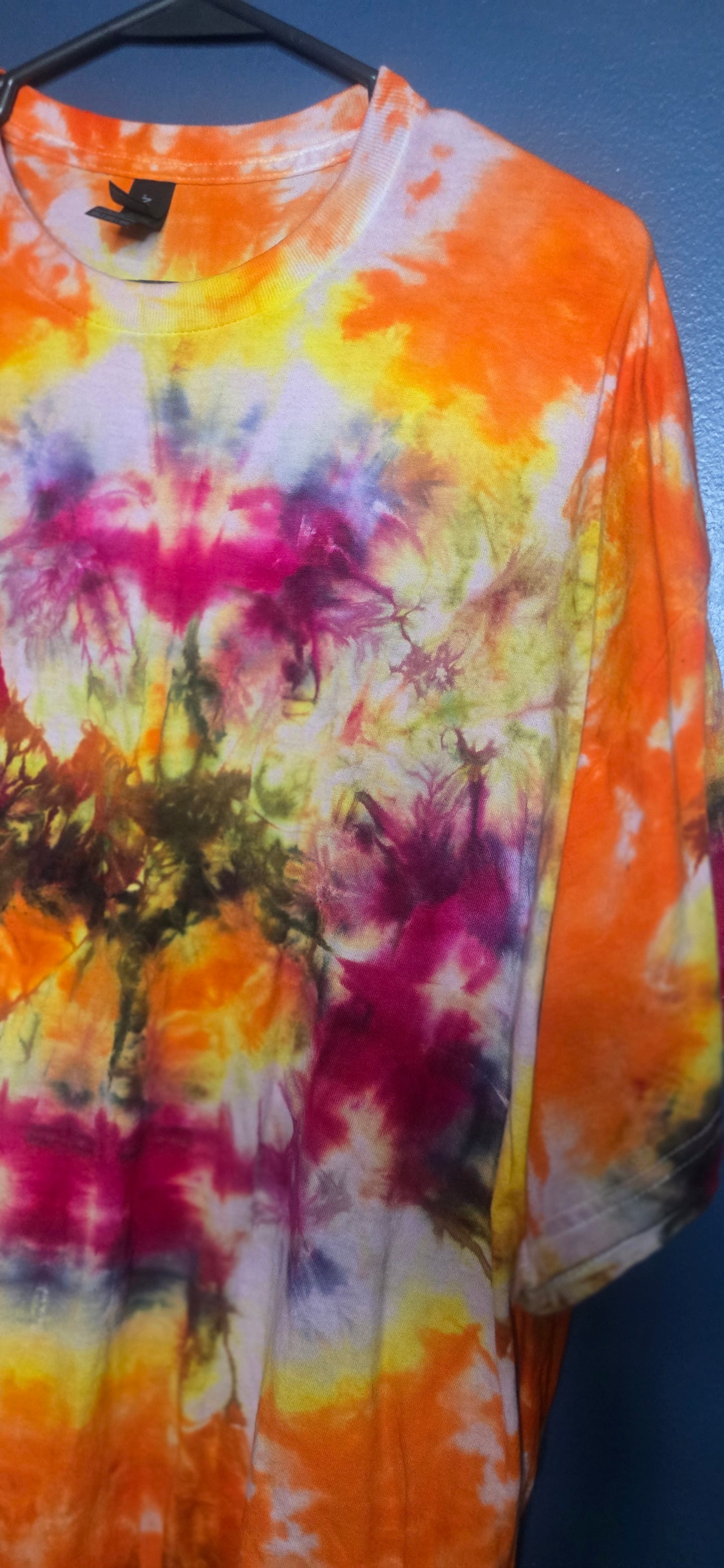🔥 Sunburst Ember Tie-Dye Tee – Size 2XL