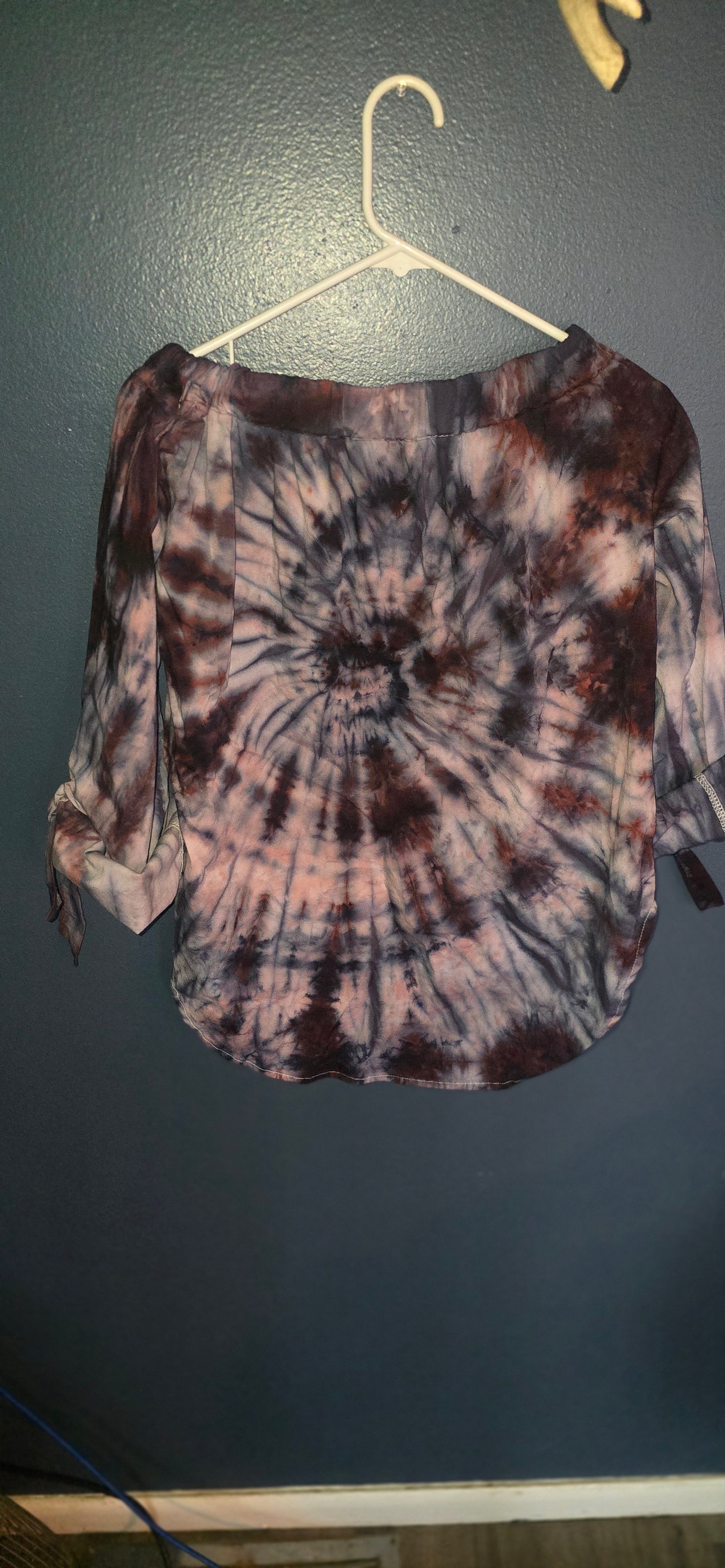 🖤 NEW DROP: Moody Alt Batik-Inspired Blouse Size Medium 🖤