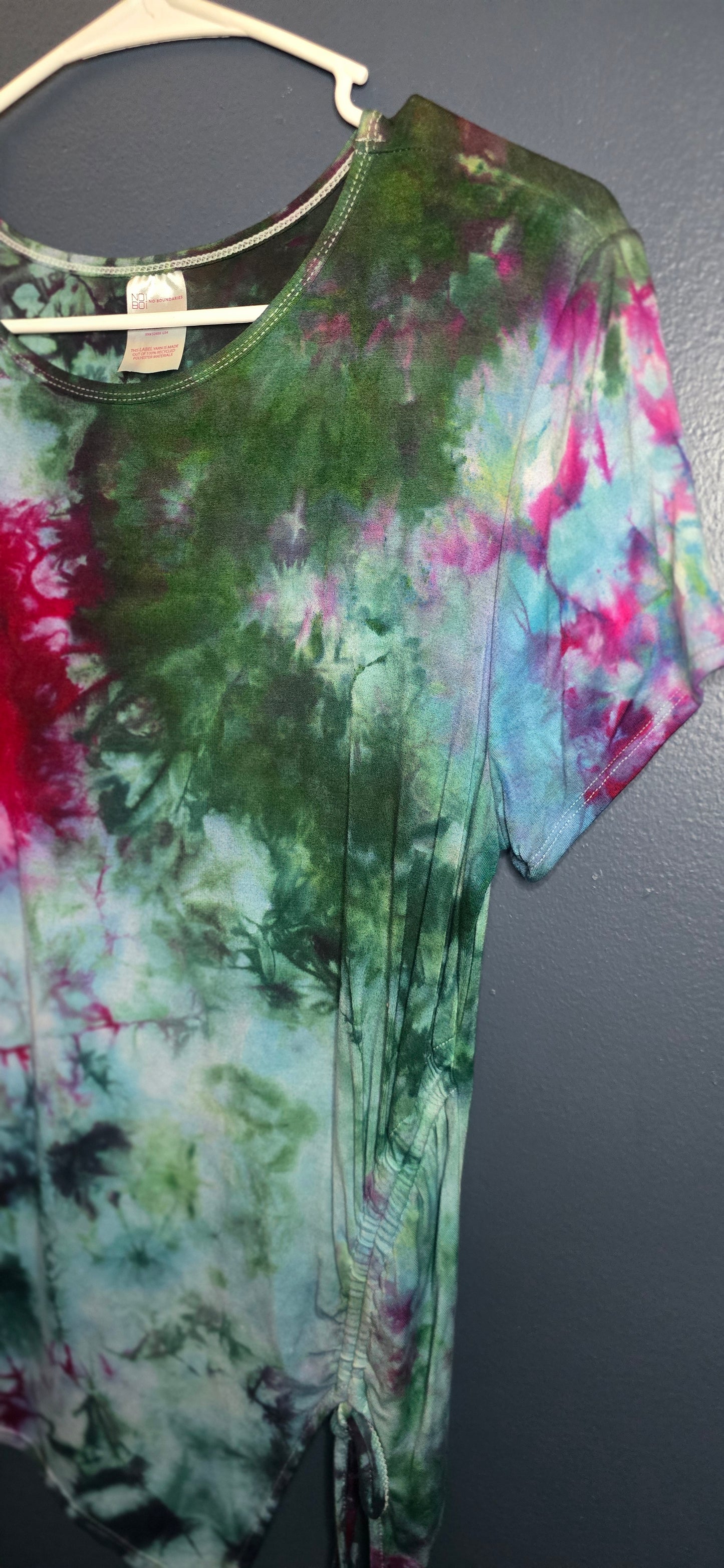 🎄 FOREST BERRY RUCHED TEE — EXTRA EXTRA LARGE 🎄