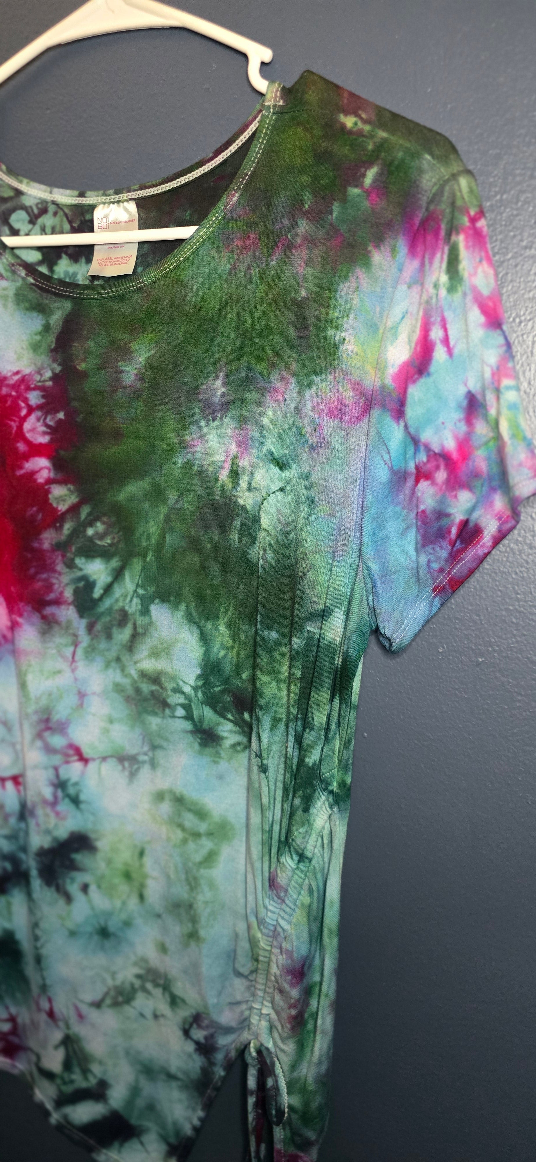 🎄 FOREST BERRY RUCHED TEE — EXTRA EXTRA LARGE 🎄