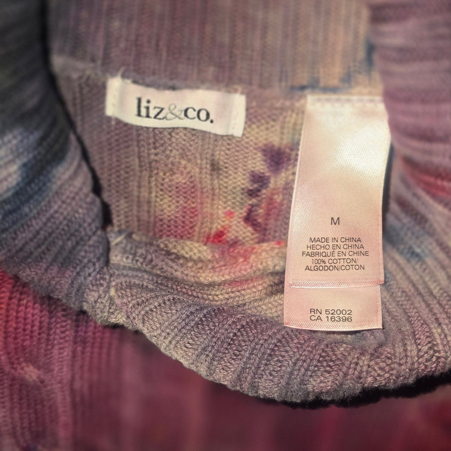Upcycled Tie-Dye Ribbed Turtleneck – Liz & Co Women’s Medium