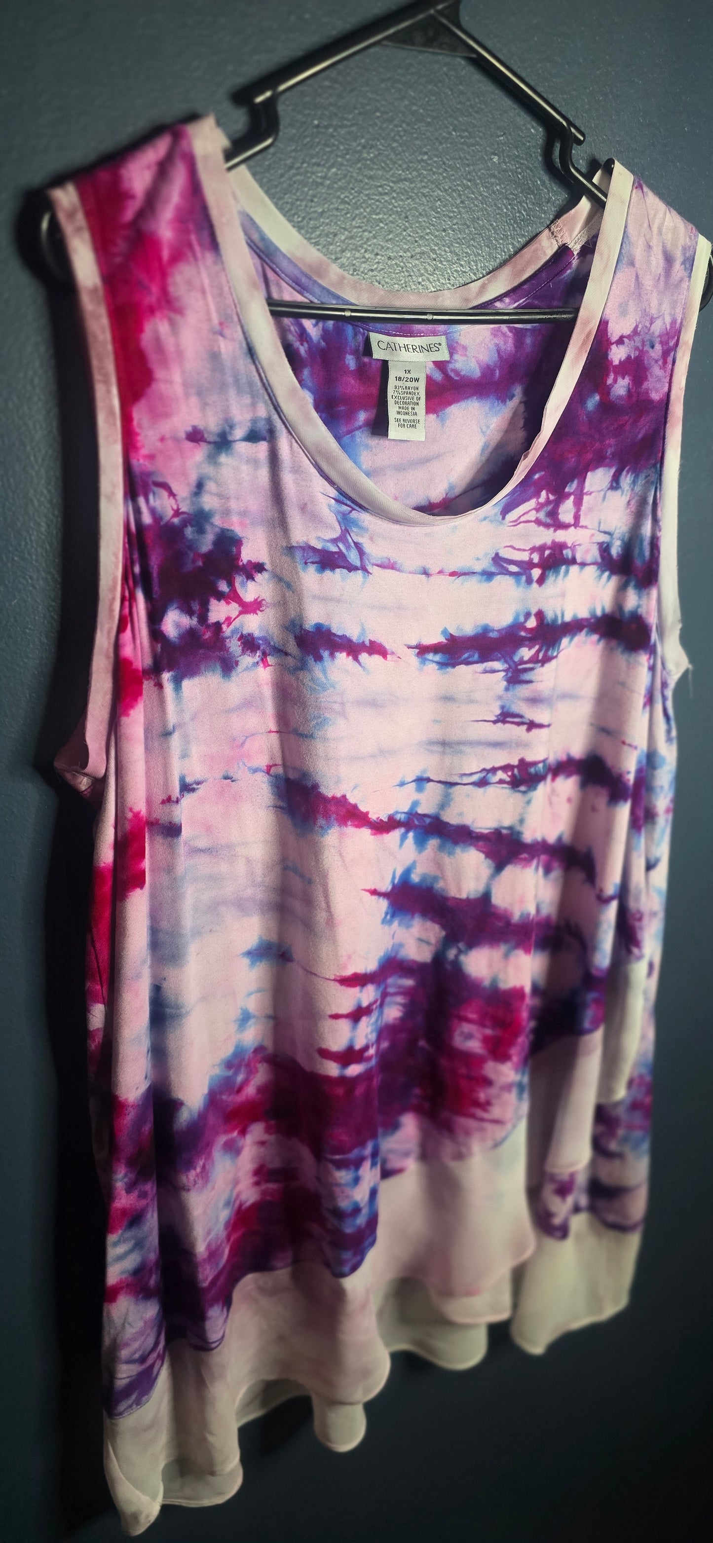Catherines Tie Dye Sleeveless Tank Top Women’s 1X 18/20W Purple Pink Layered Hem