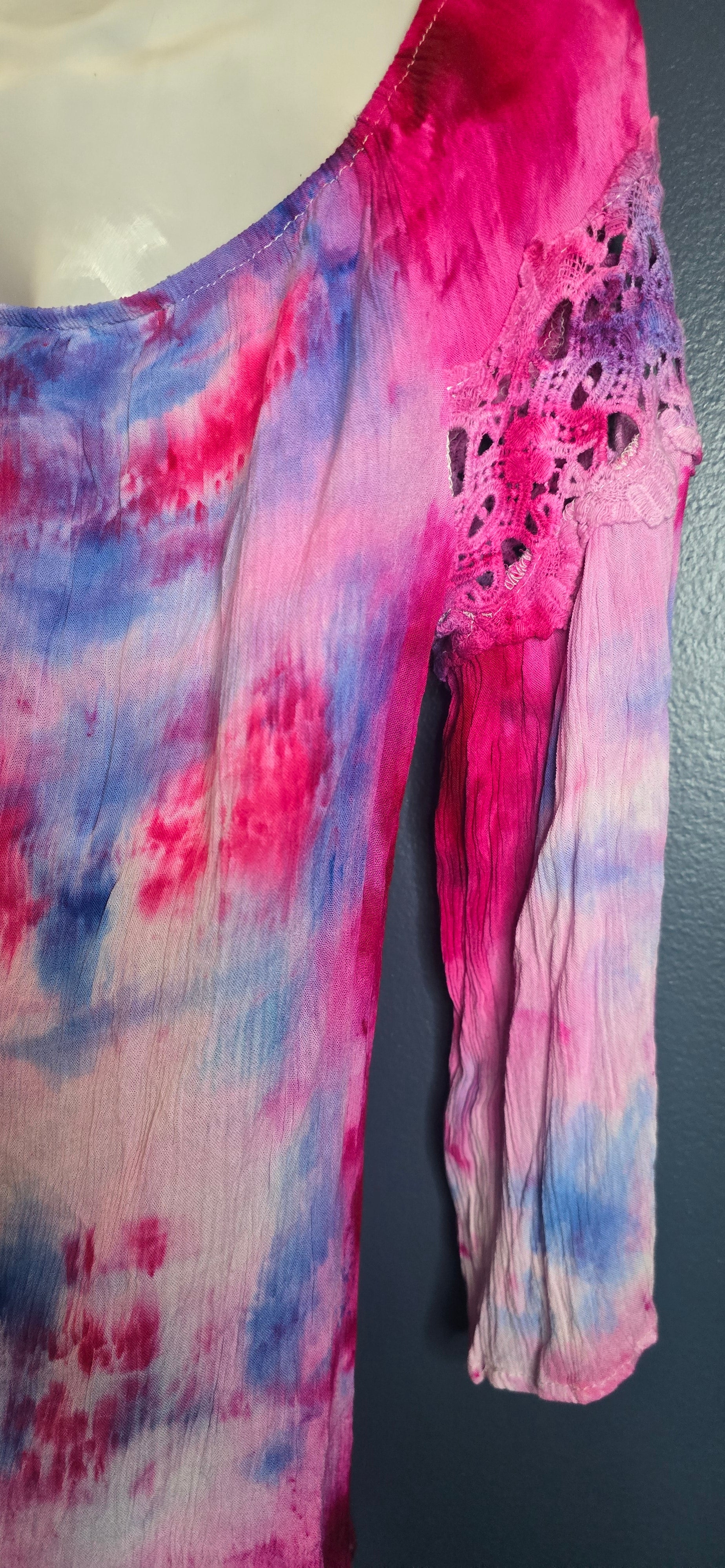 💗 BERRY SKY BOHO TOP — MEDIUM 💗