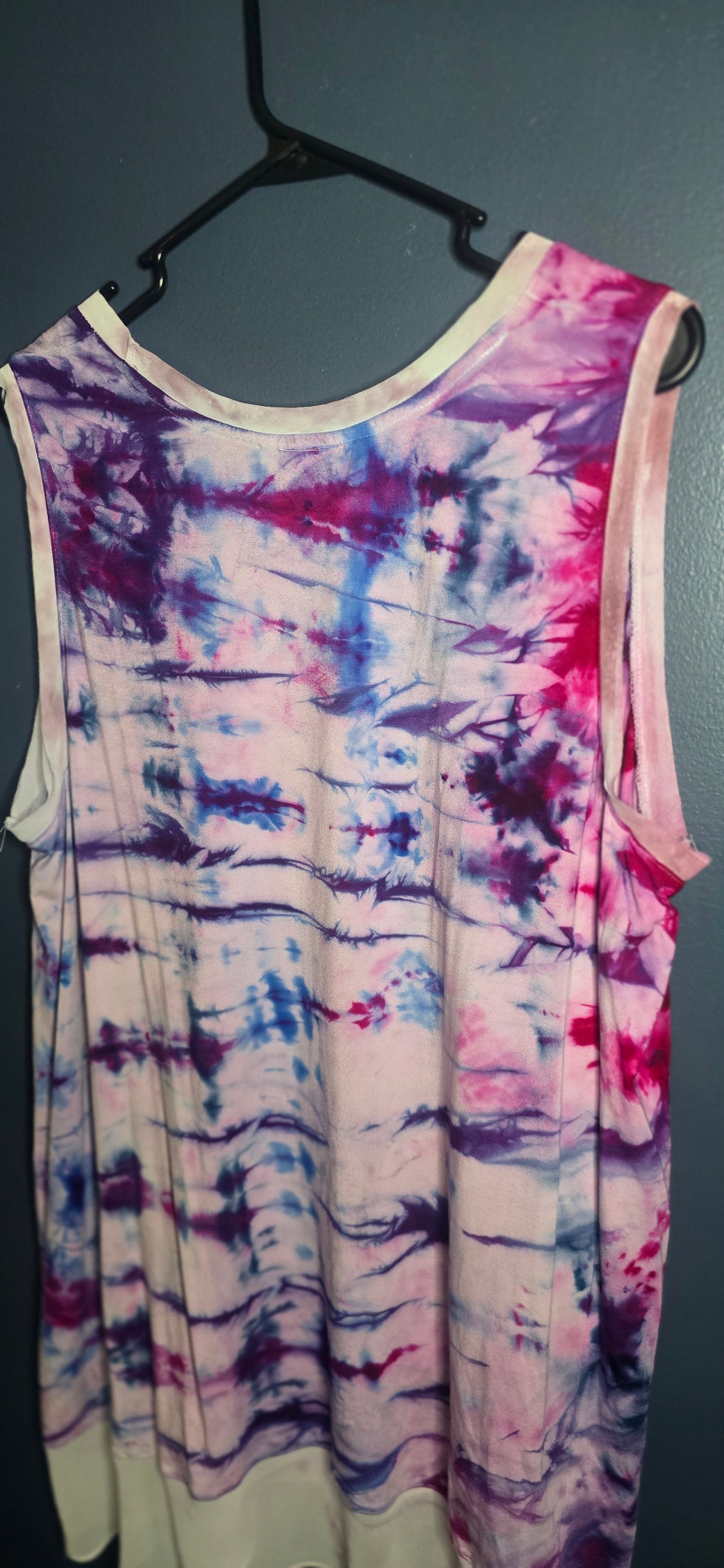 Catherines Tie Dye Sleeveless Tank Top Women’s 1X 18/20W Purple Pink Layered Hem