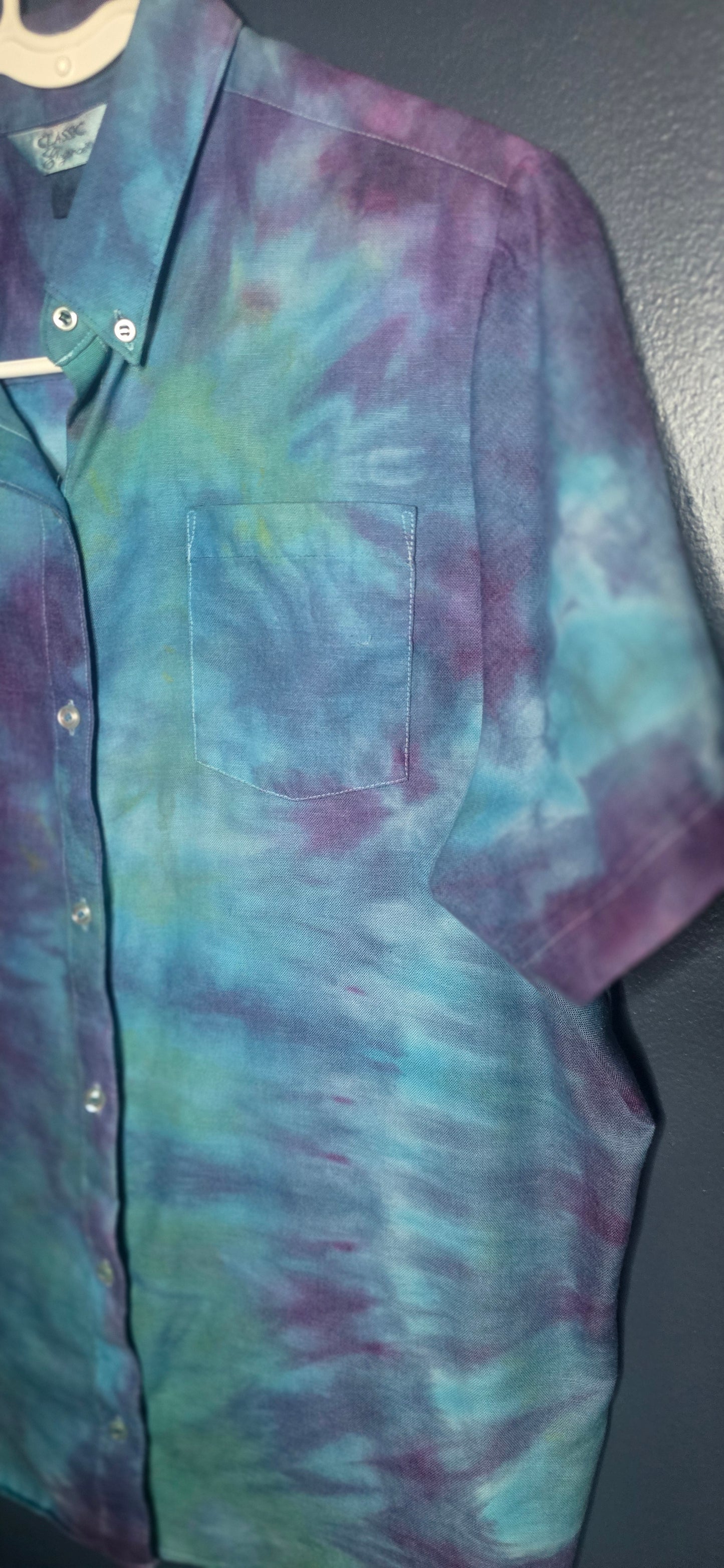 🌈 Hand-Dyed Classic Elegance Button-Up – Size Large