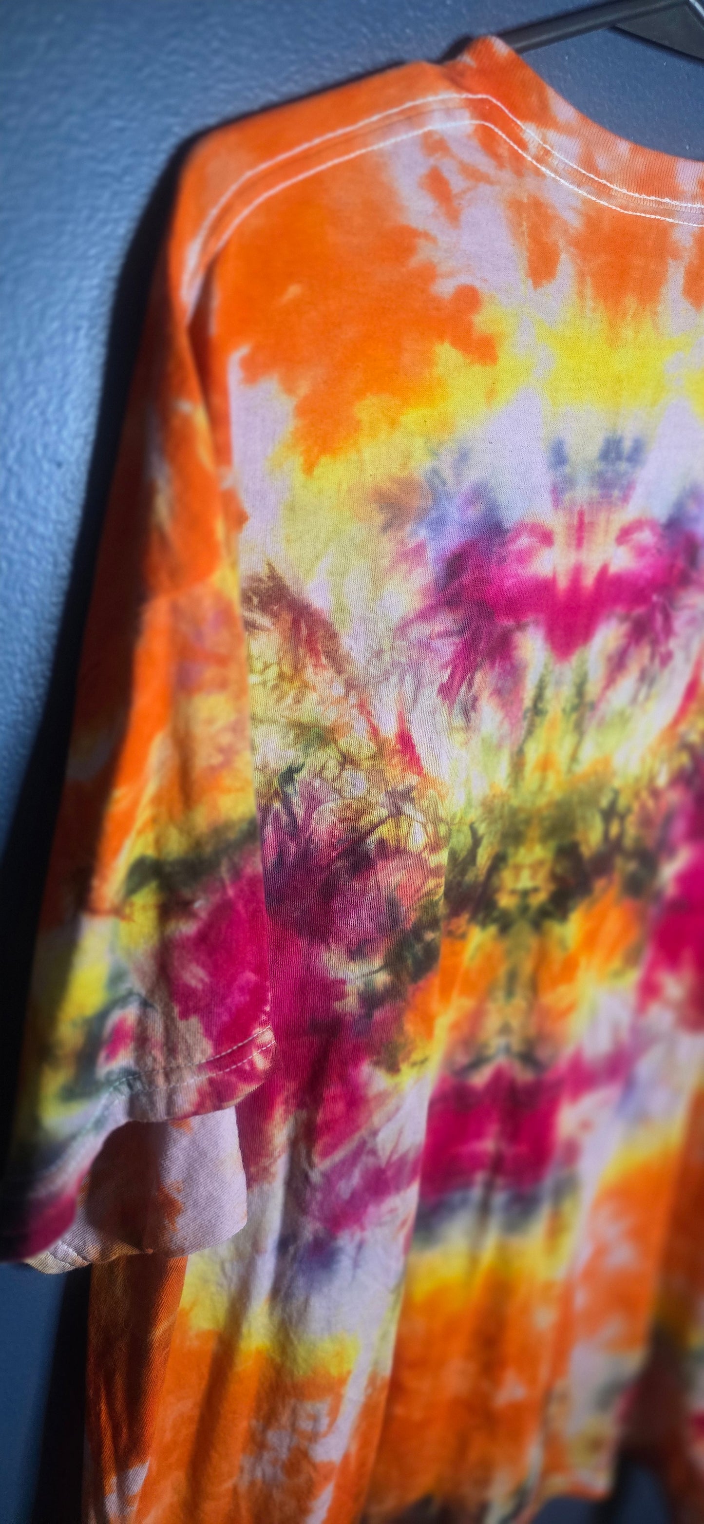 🔥 Sunburst Ember Tie-Dye Tee – Size 2XL