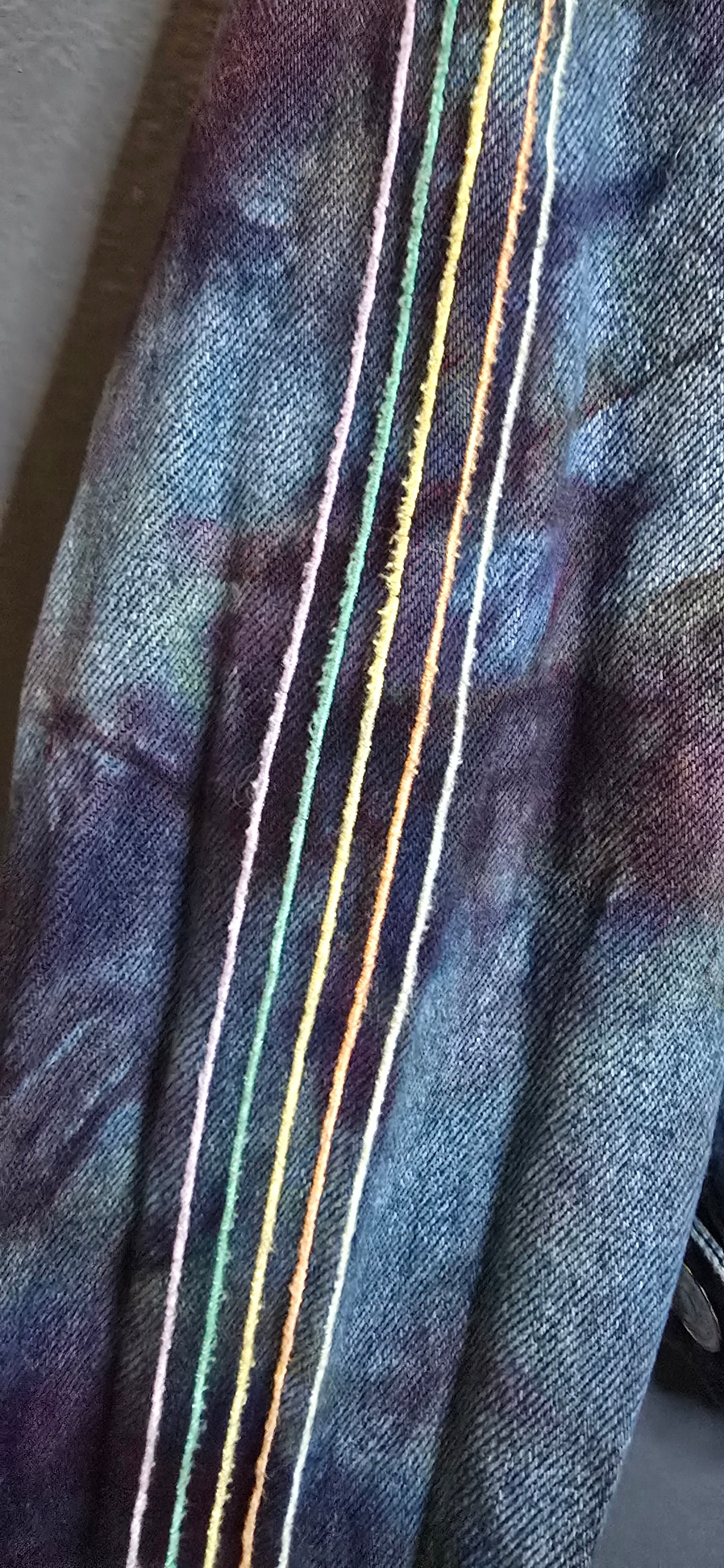 🌈 Upcycled Tie-Dye Cropped Denim Jacket – Size Small