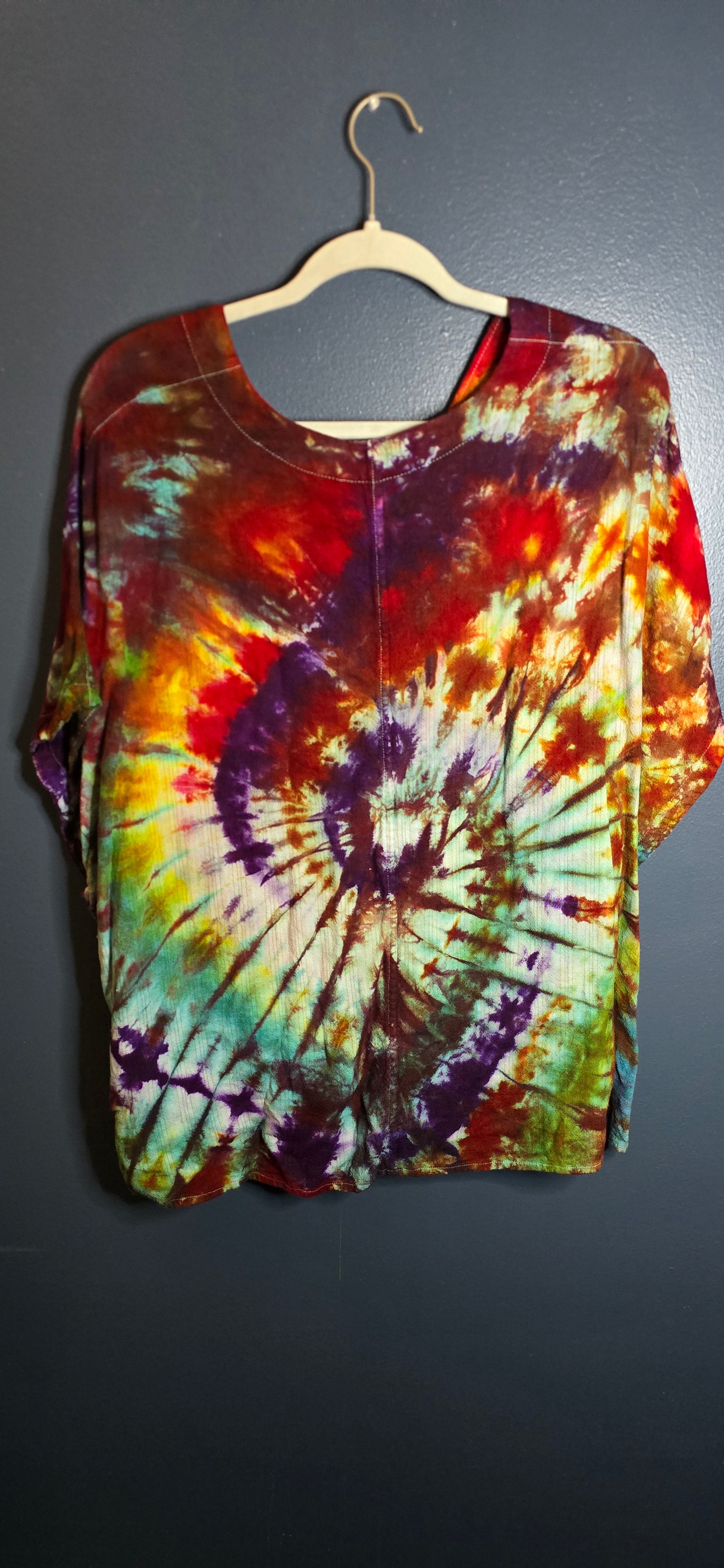 🌈 Hand-Dyed Button-Front Top – Time & Tru 3XL