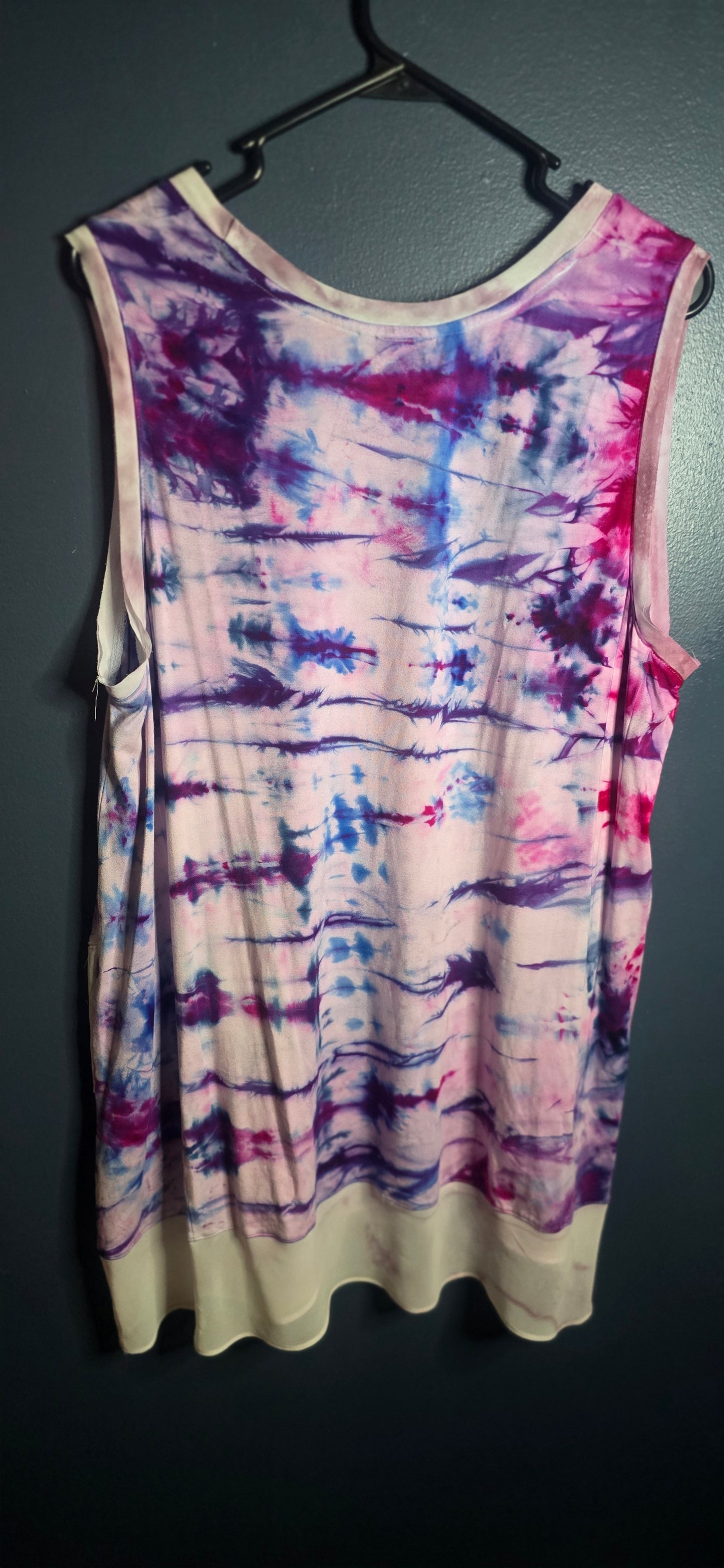 Catherines Tie Dye Sleeveless Tank Top Women’s 1X 18/20W Purple Pink Layered Hem