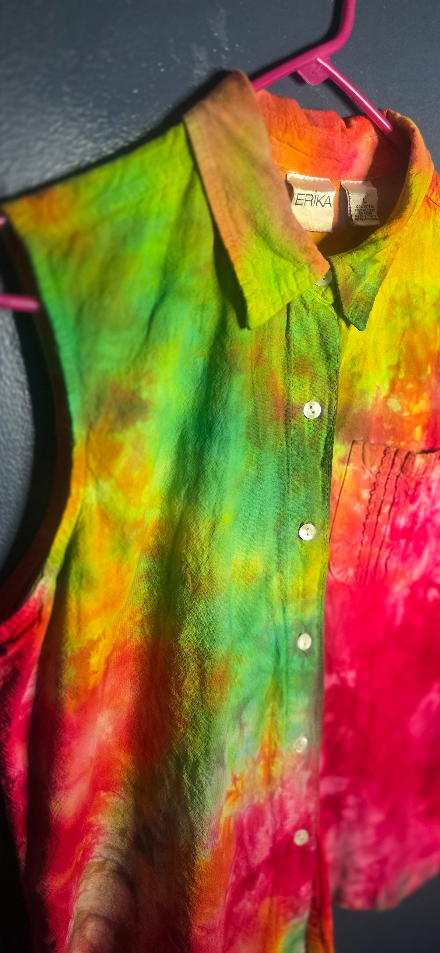 🌈 Hand-Dyed Erika Sleeveless Button-Up – Size Large