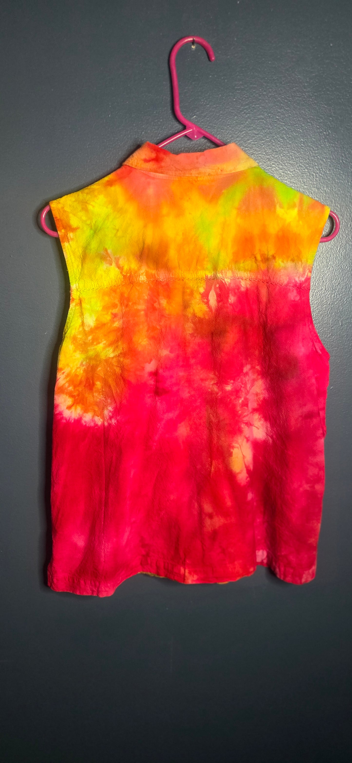 🌈 Hand-Dyed Erika Sleeveless Button-Up – Size Large