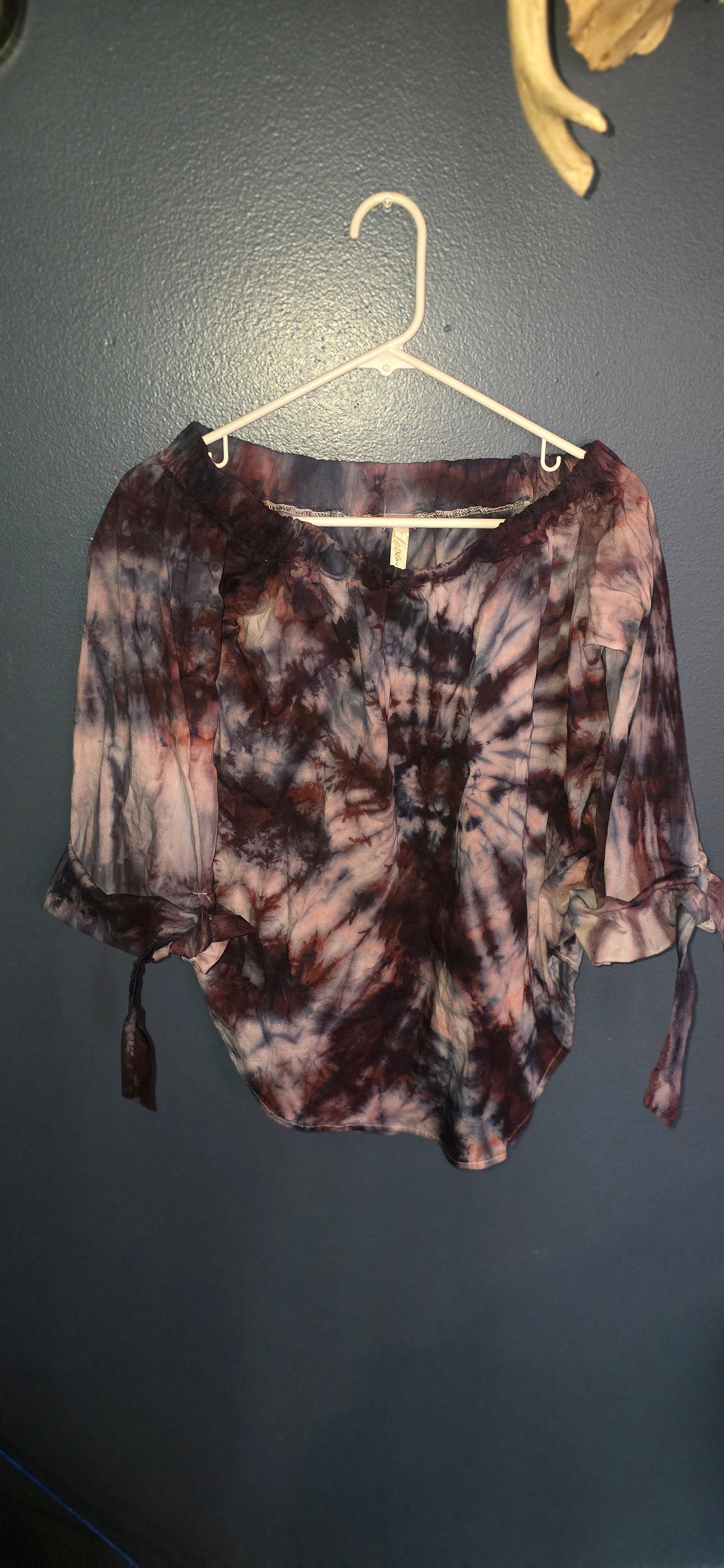 🖤 NEW DROP: Moody Alt Batik-Inspired Blouse Size Medium 🖤