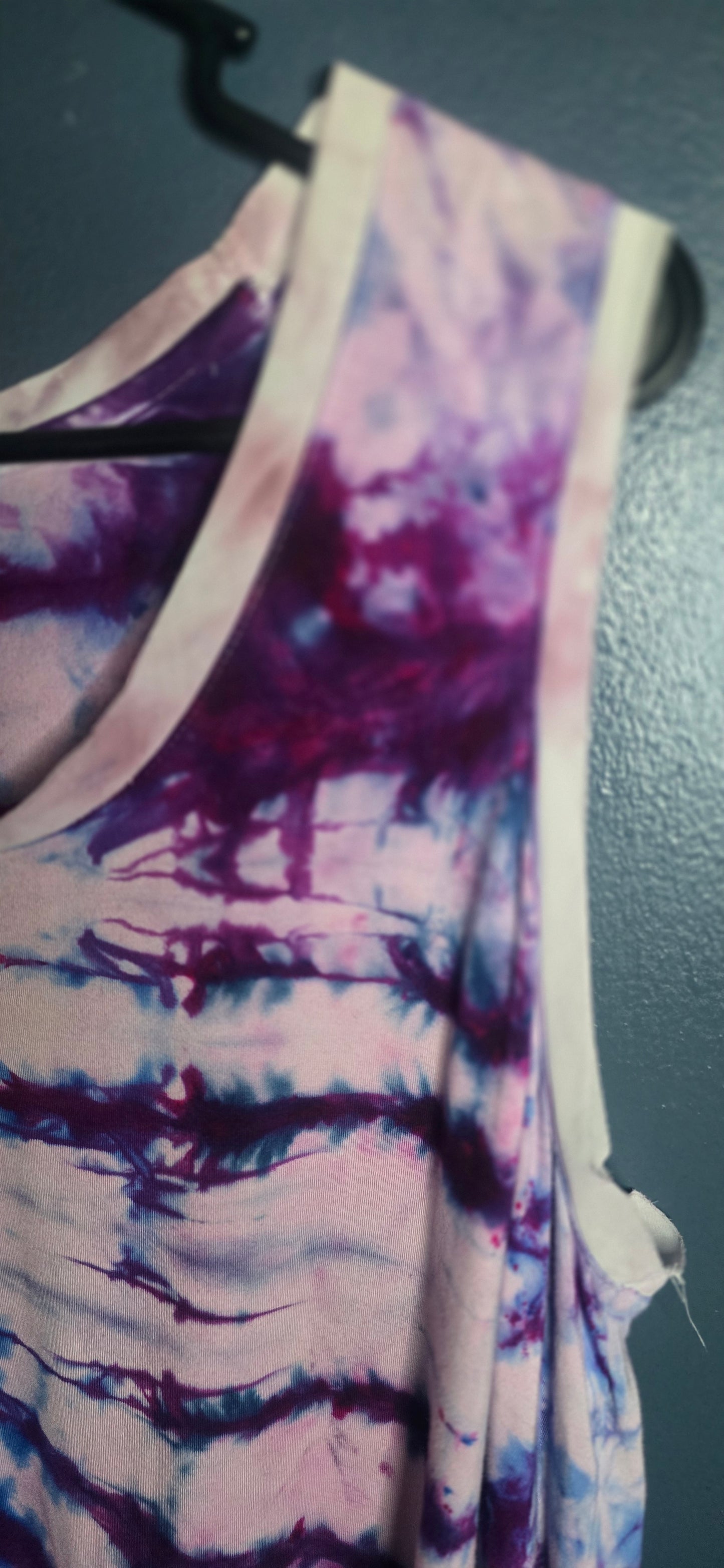 Catherines Tie Dye Sleeveless Tank Top Women’s 1X 18/20W Purple Pink Layered Hem