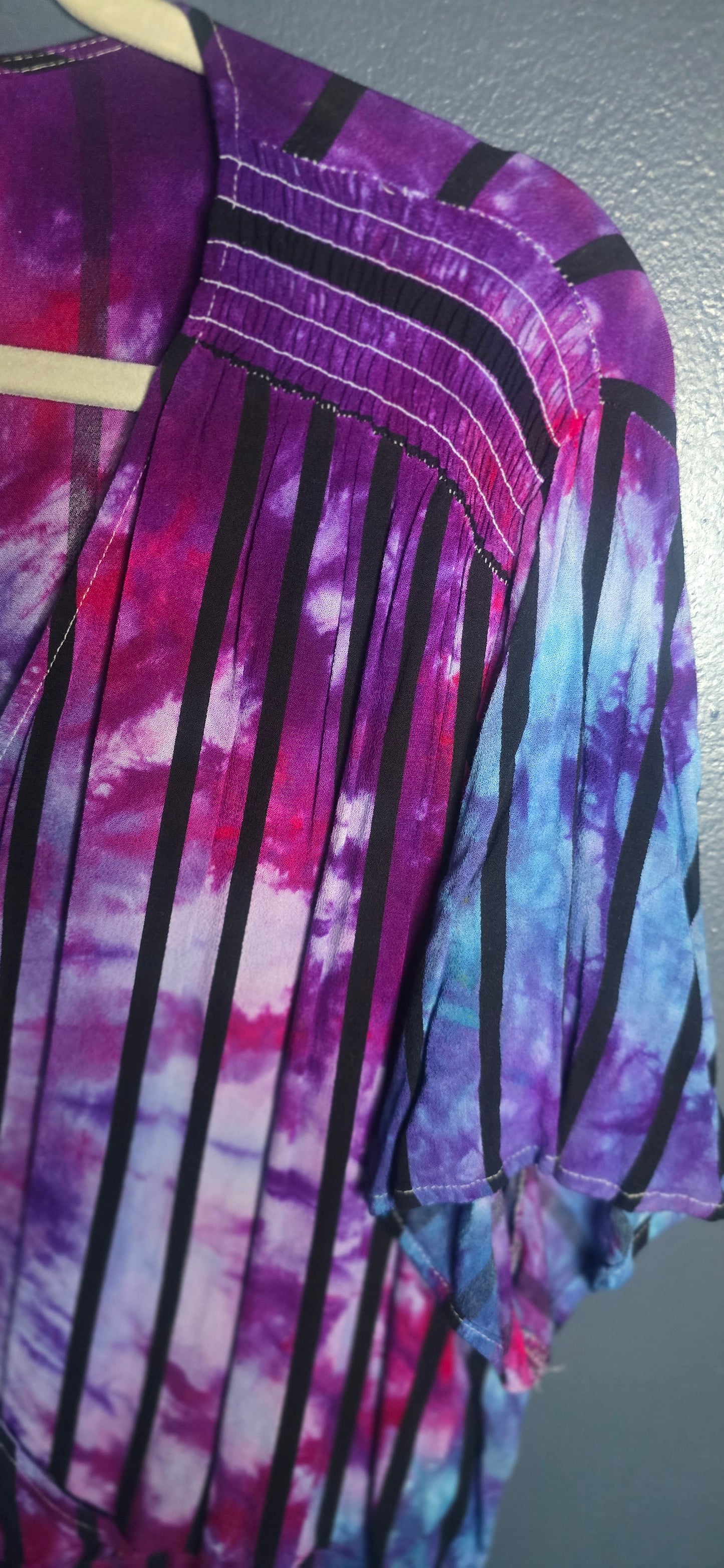 💜 COSMIC WATERCOLOR STRIPED TIE-DYE TOP — SIZE 2X (AVA & VIV)