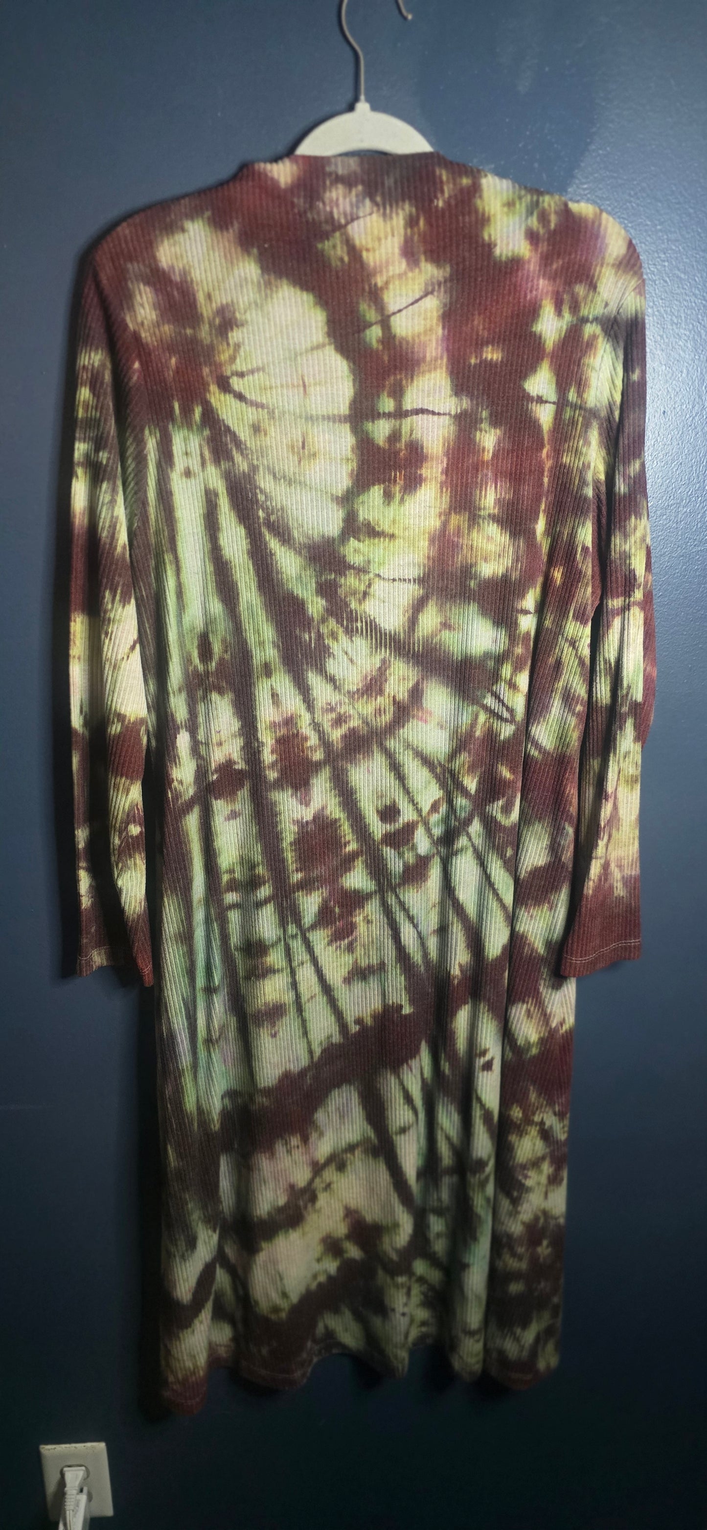 Time and Tru Tie Dye Ribbed Long Sleeve Top XL 16–18 Green Purple Brown Stretch