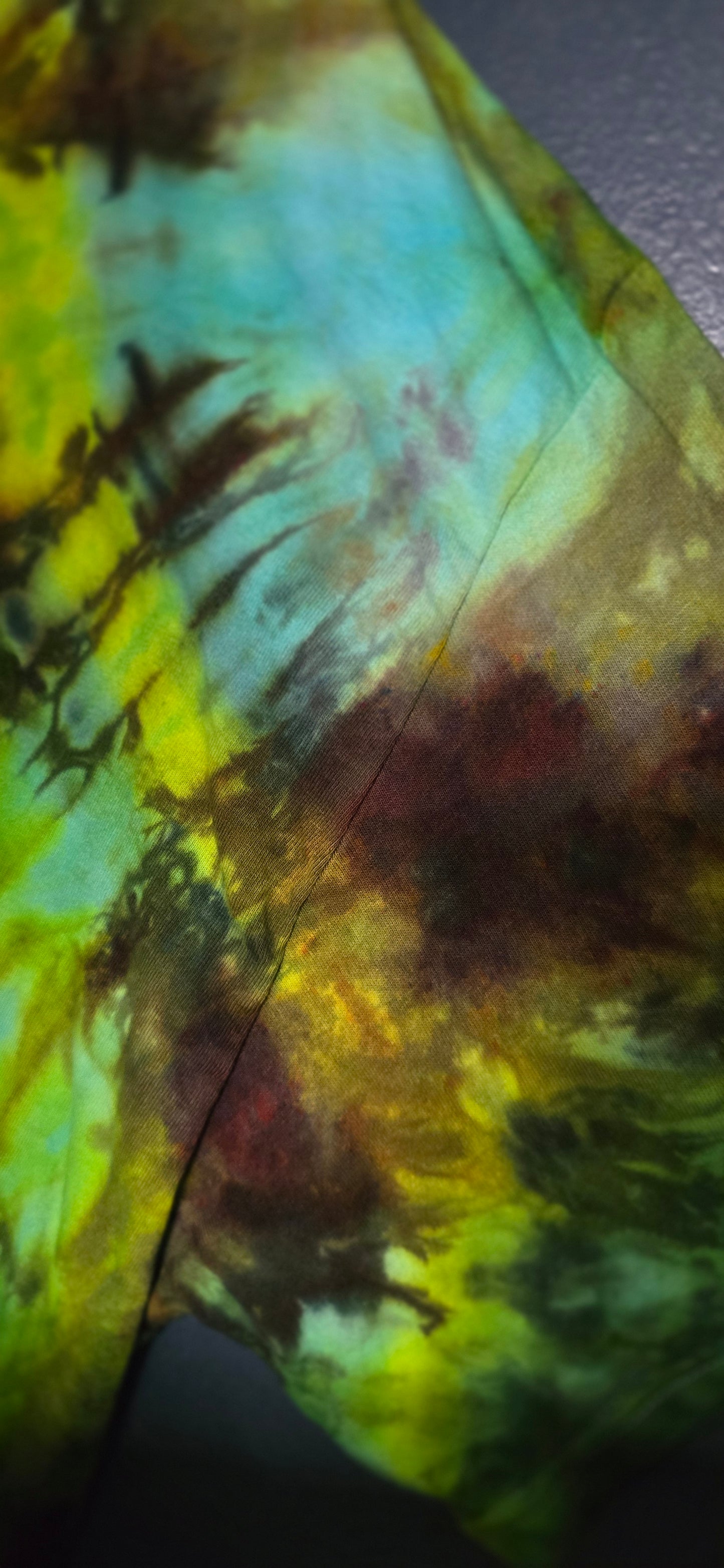 🌿 VIBRANT FOREST TIE-DYE TEE — SIZE 2XL