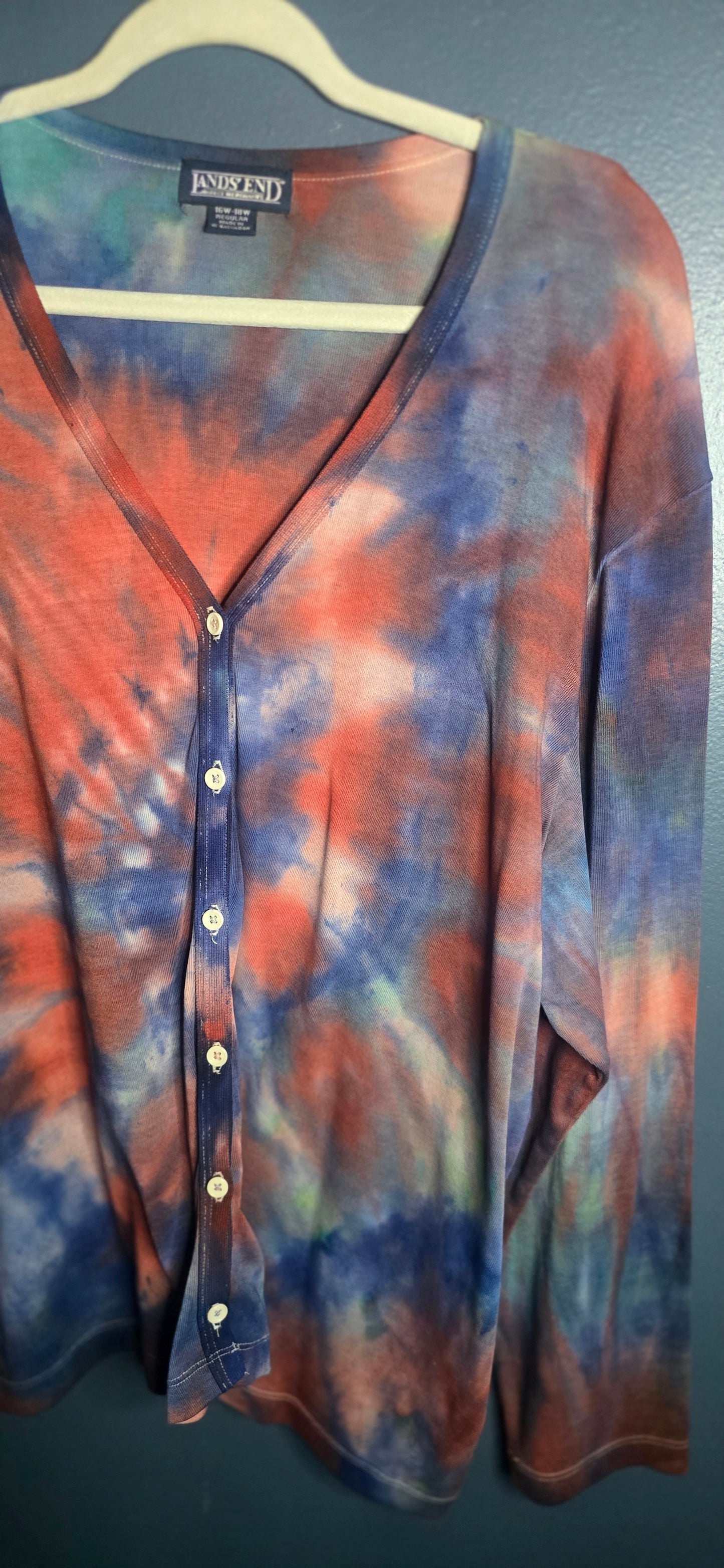 Lands’ End Tie Dye Button Front Cardigan Top Women’s 16W–18W Long Sleeve Multicolor