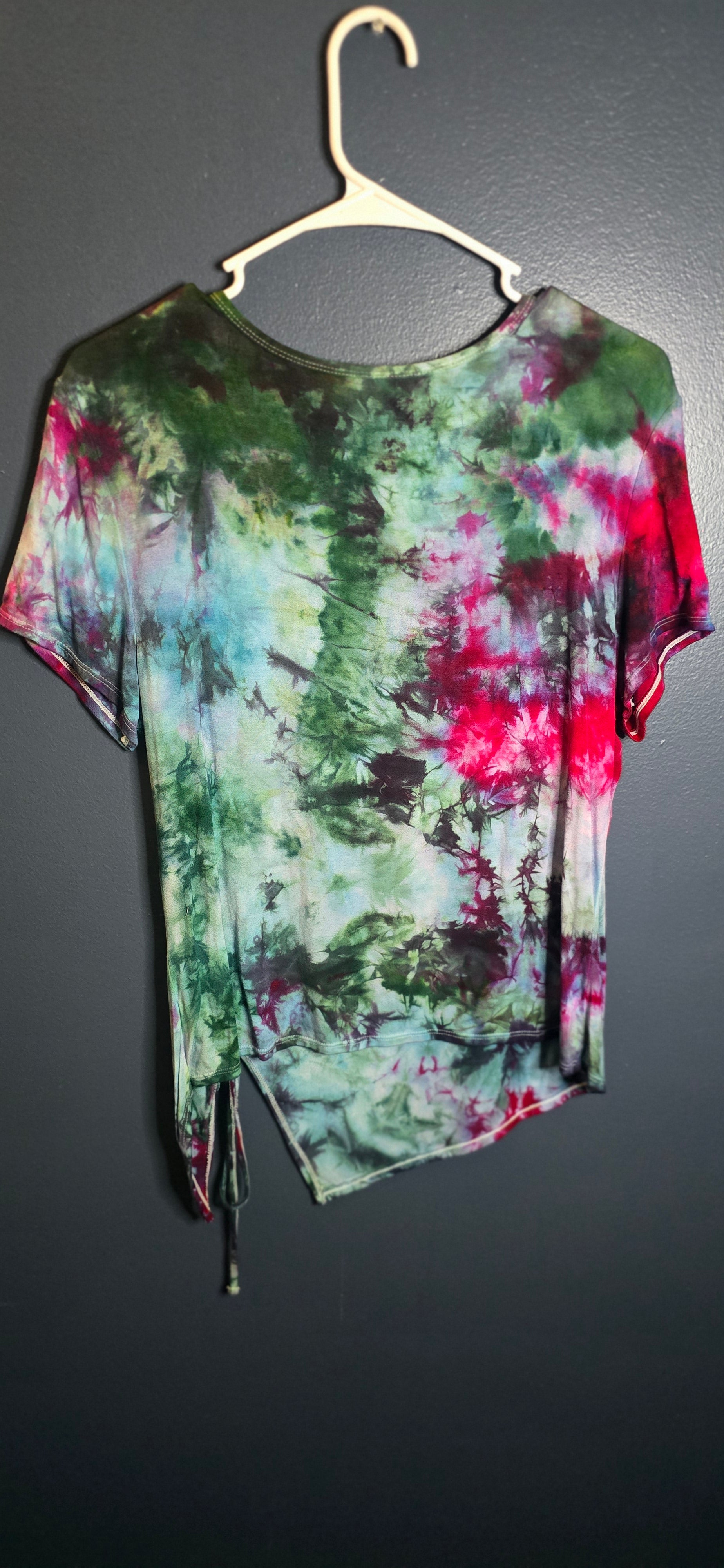 🎄 FOREST BERRY RUCHED TEE — EXTRA EXTRA LARGE 🎄