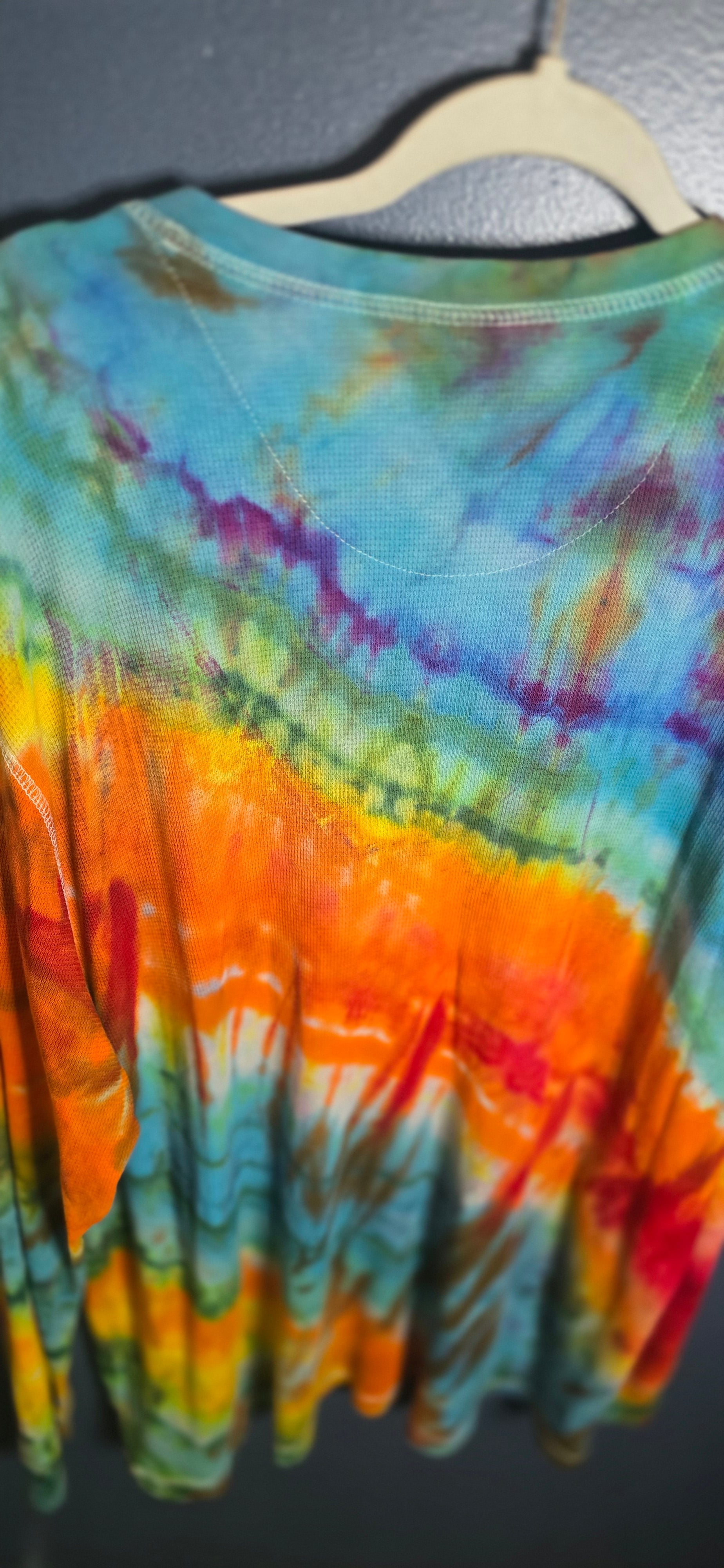 🌈 Upcycled Tie-Dye Thermal Henley – Size XXL