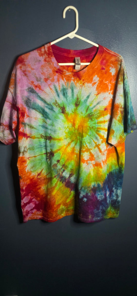 Gildan Tie Dye T-Shirt XL Heavy Cotton Multicolor Spiral Short Sleeve Tee