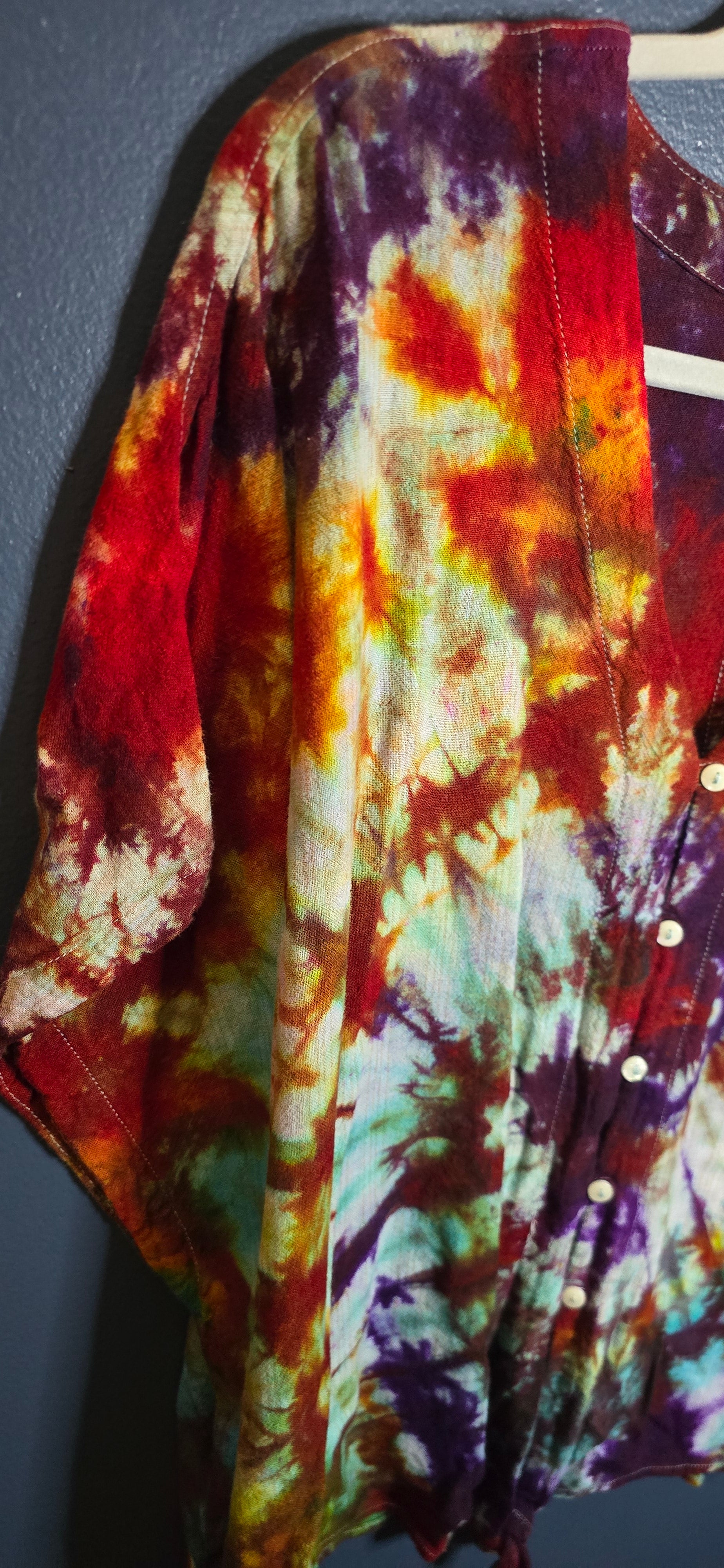 🌈 Hand-Dyed Button-Front Top – Time & Tru 3XL