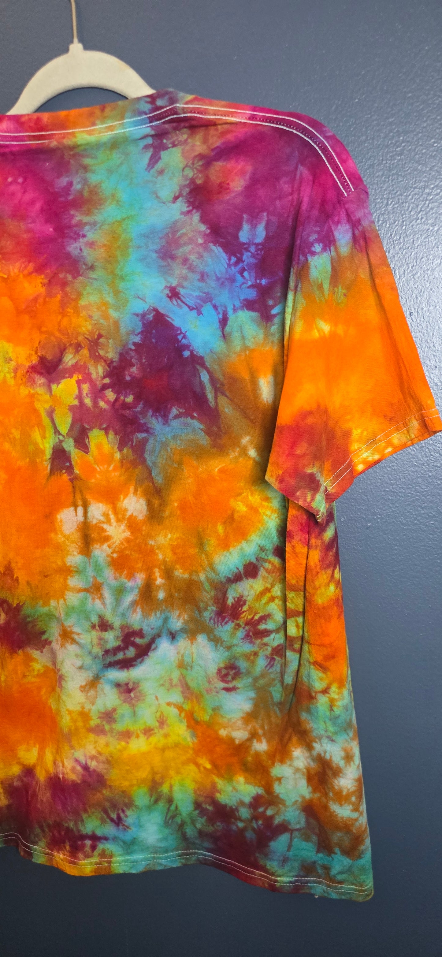 🔥 RAINBOW FIREBURST TIE-DYE TEE — MEDIUM 🔥