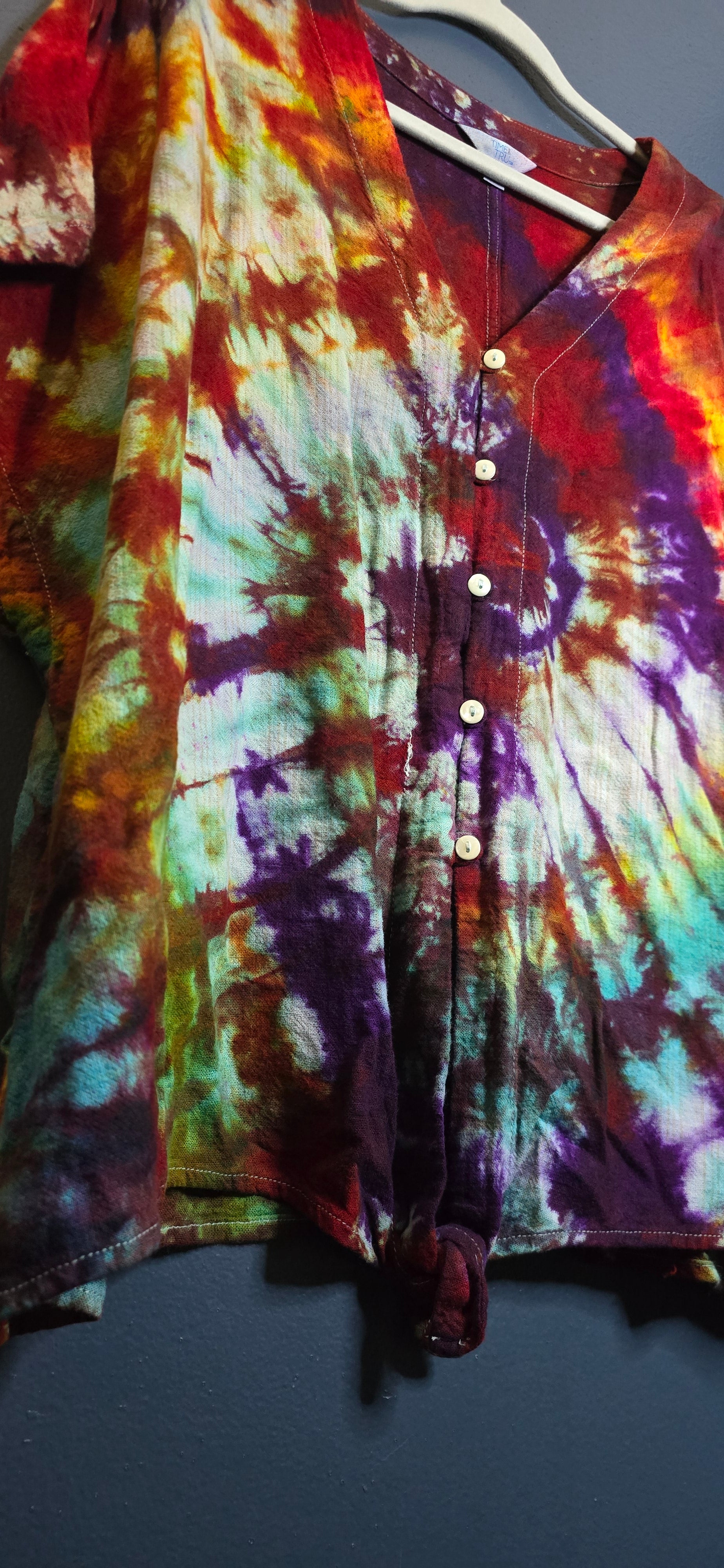 🌈 Hand-Dyed Button-Front Top – Time & Tru 3XL
