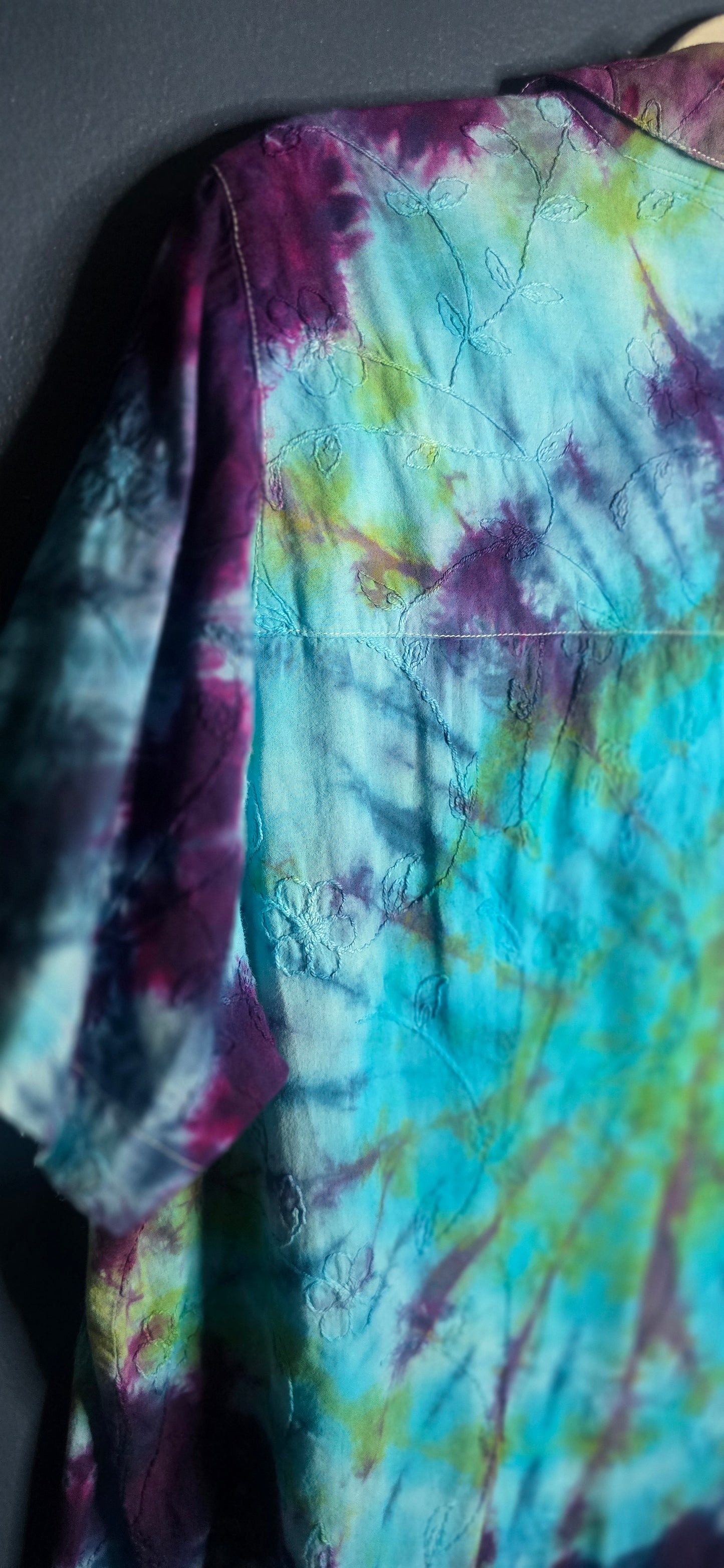 🌈 Hand-Dyed Cotton Button-Up – Size 2X