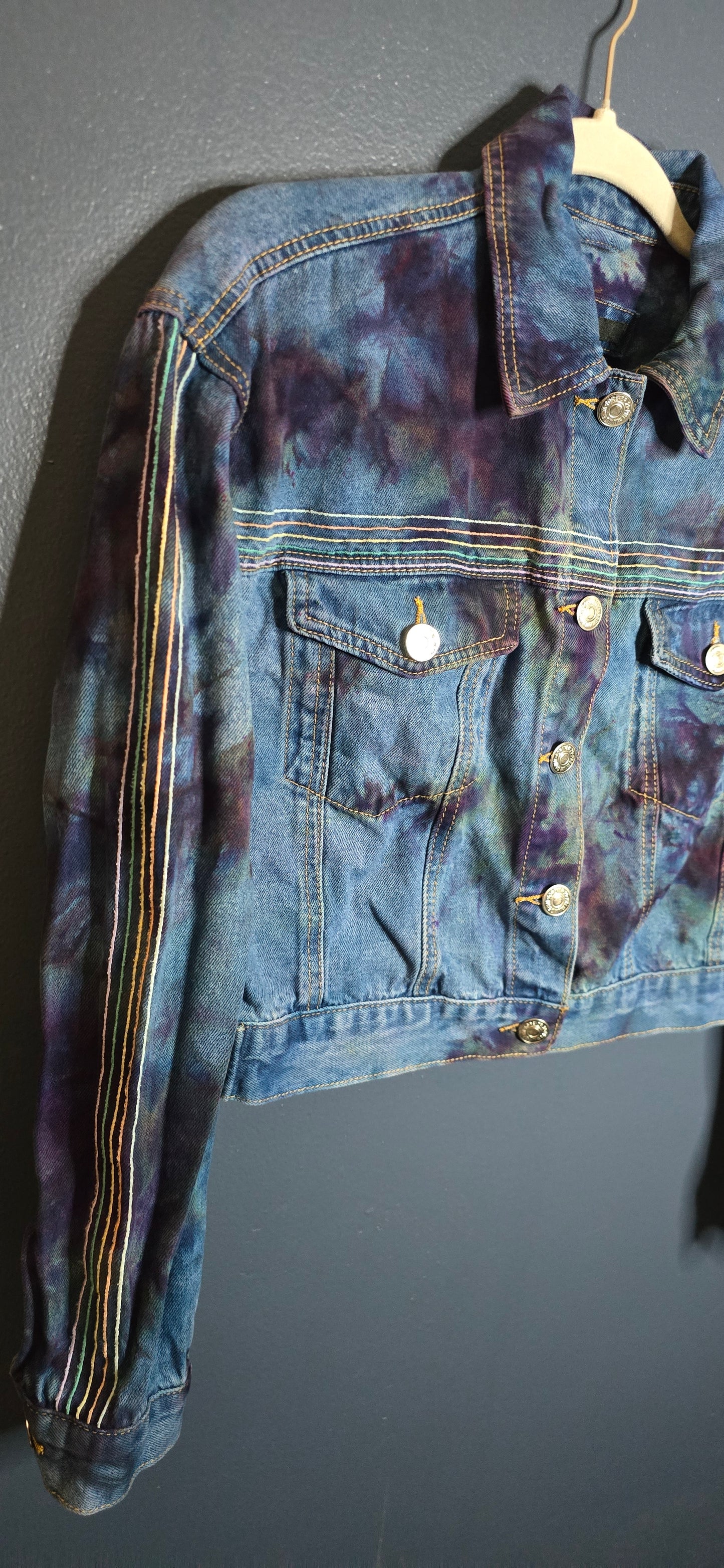 🌈 Upcycled Tie-Dye Cropped Denim Jacket – Size Small