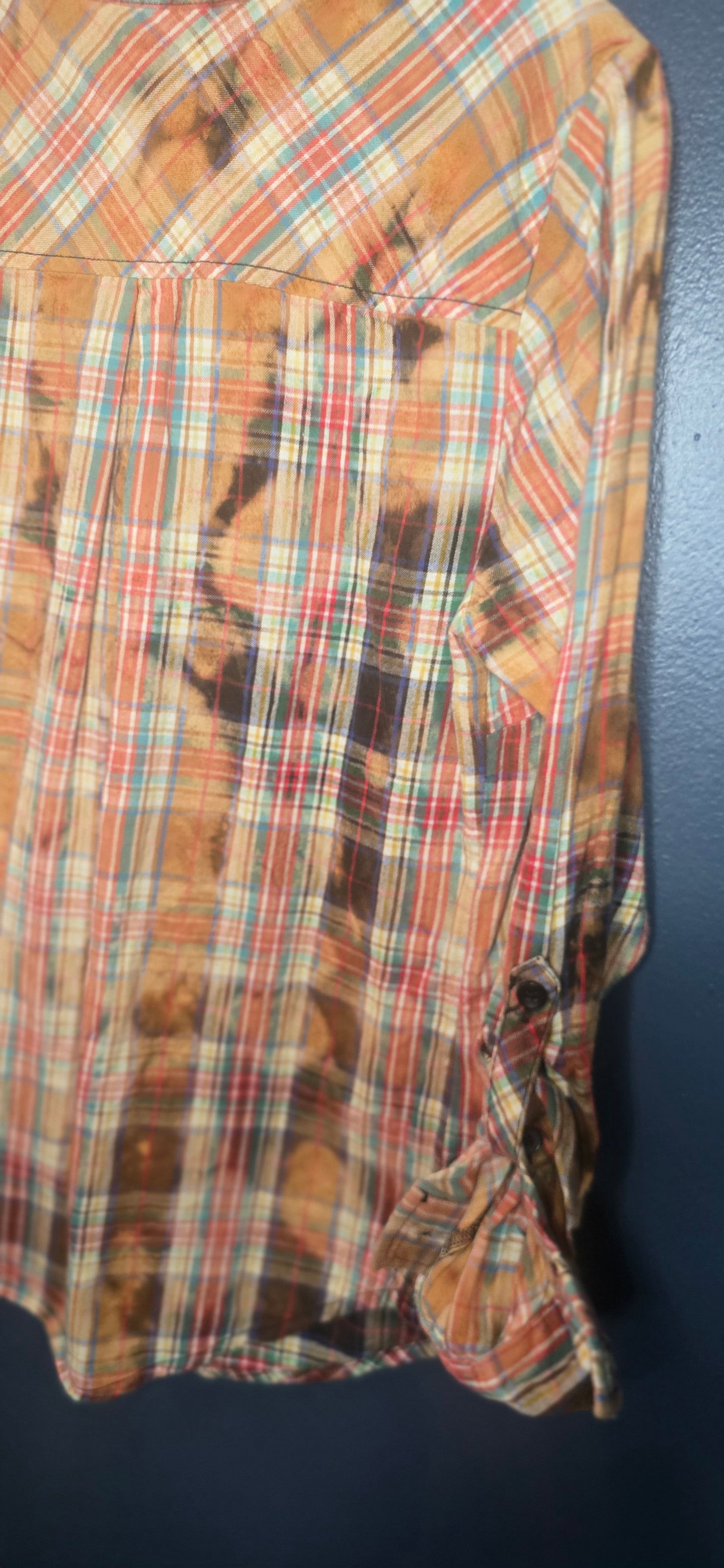 Time & Tru Color-Removed Flannel – Size Small 🍂🔥