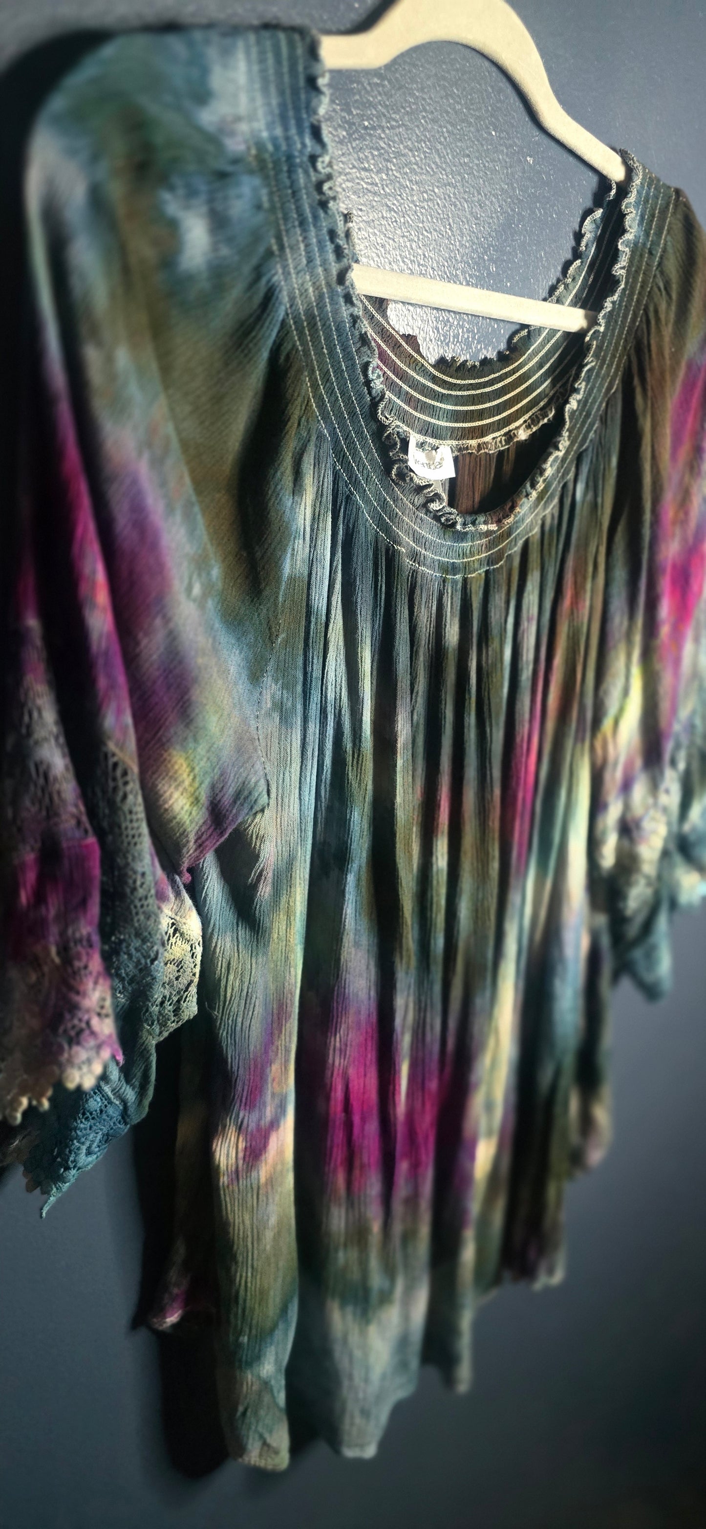 🌈 BOHO AURORA TIE-DYE BLOUSE — SIZE XL